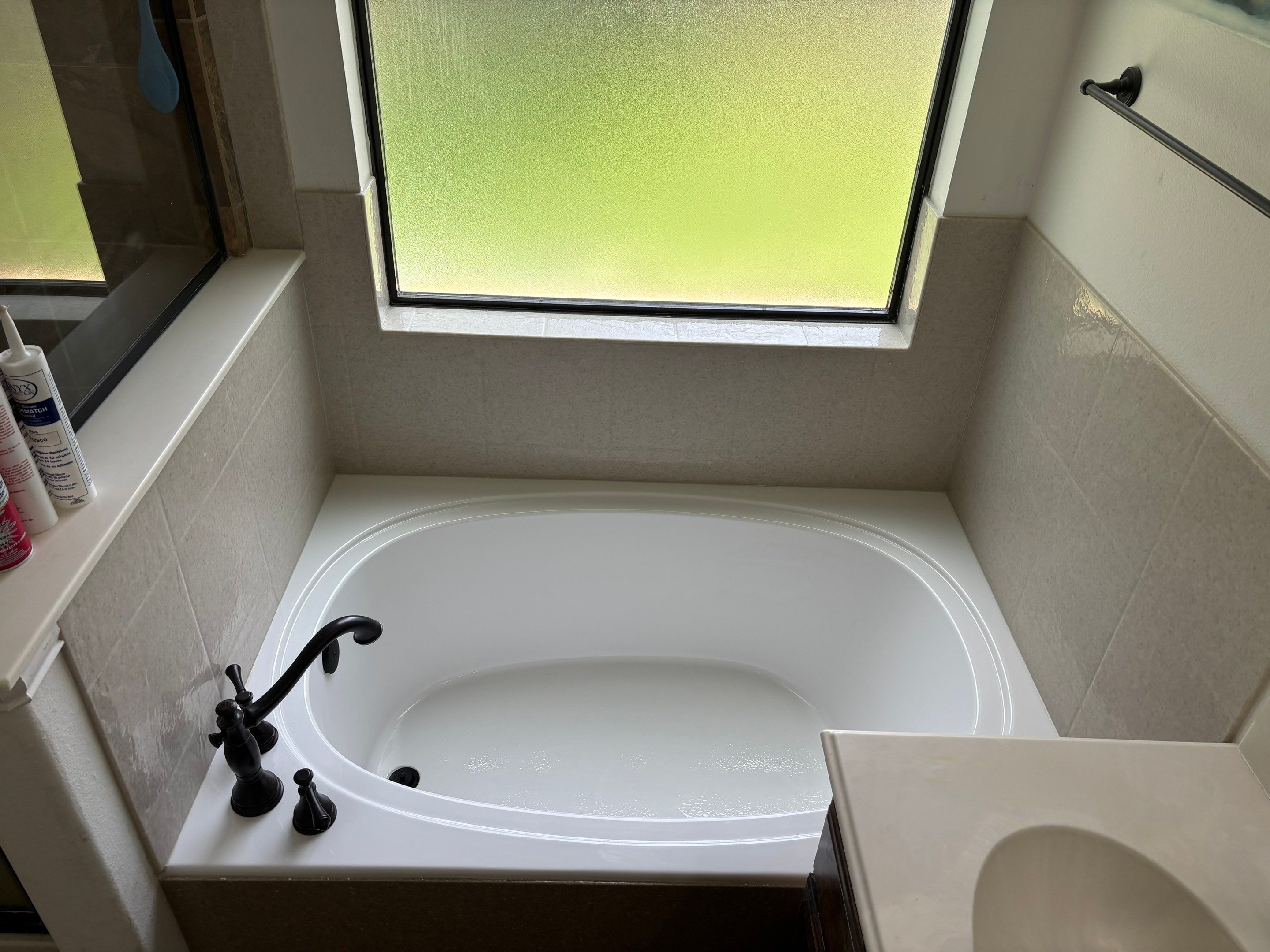 Garden Tub (Onyx Collection) by New Bath Technologies