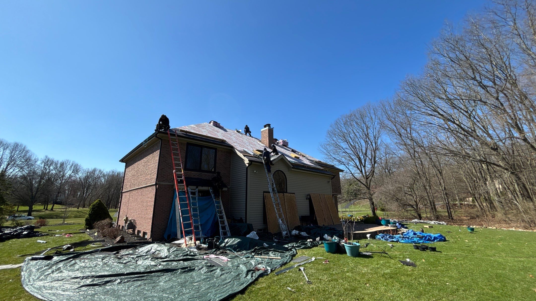 Roof Replacement using Owens Corning Onyx Black by 180 Contractors
