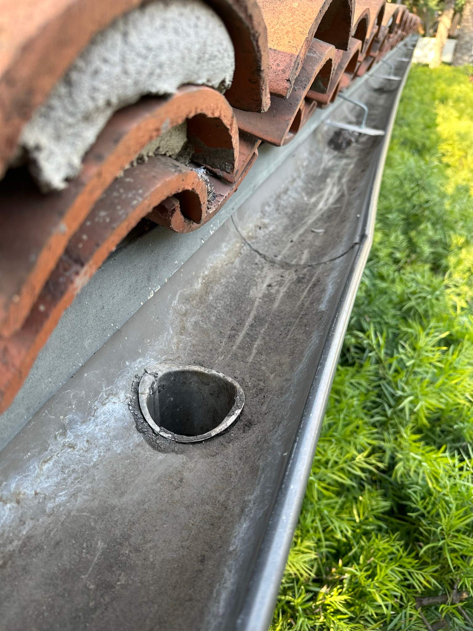 Orange County Gutter Cleaning by Property Cleaning Experts