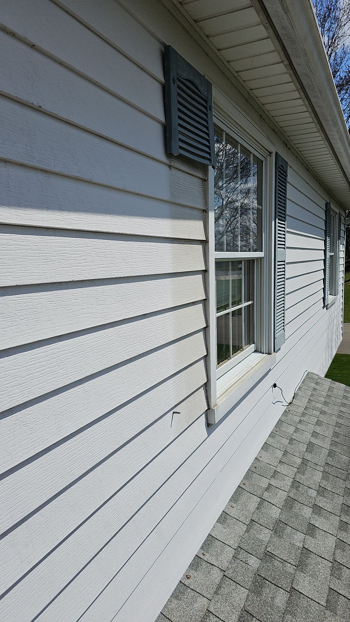 ATLAS PINNACLE COLOR: COASTAL GRANITE by Eagle Eye Roofing