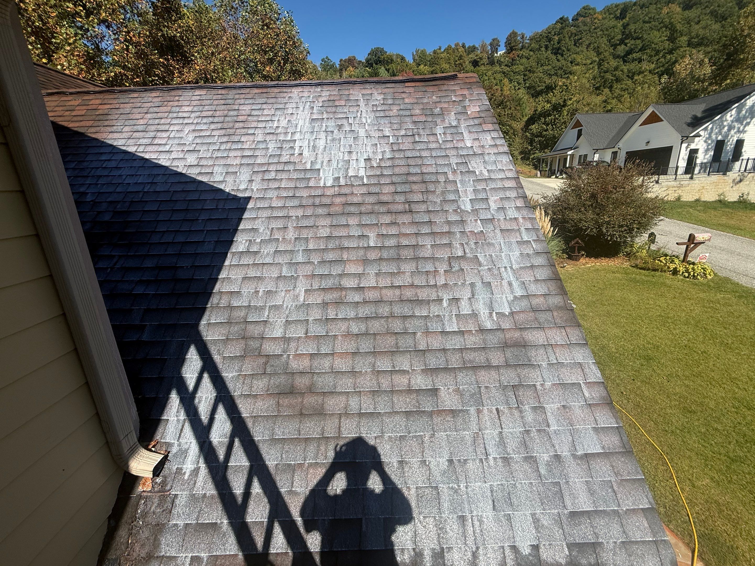 Residential Roof Rejuvenation and Shingle Repair in Weaverville by Bright Home Connections