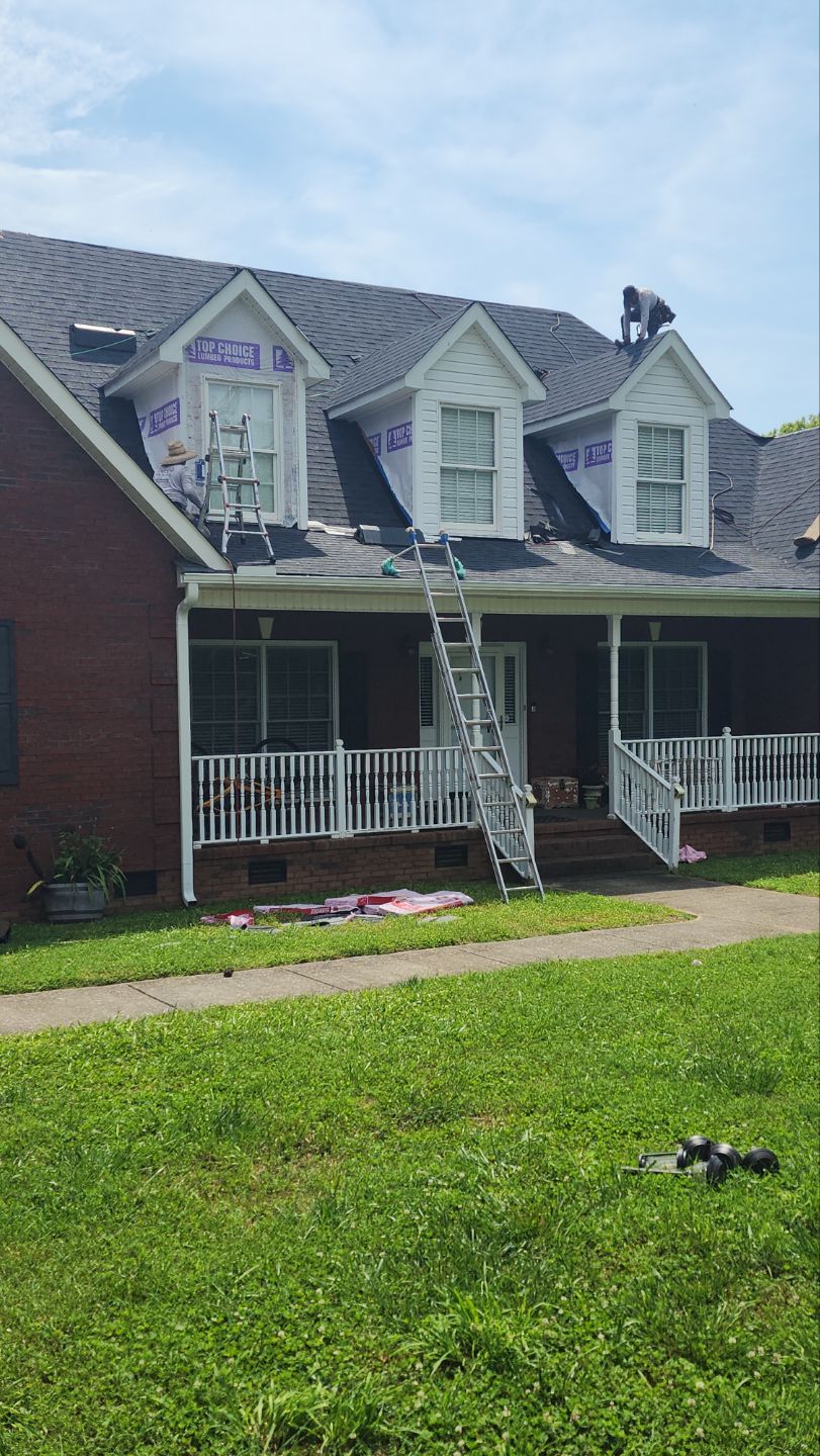 Residential Roofing Installation using Owens Corning® Oakridge Onyx Black by Indigo State Roofing