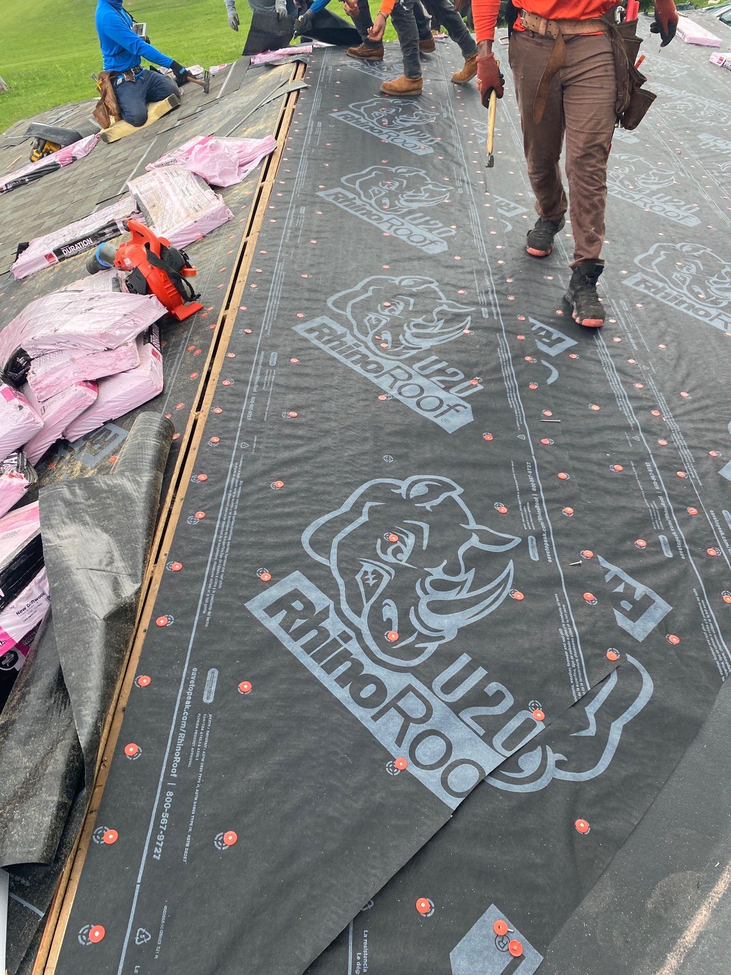 Residential Roofing Installation using Owen's Corning Duration (Lifetime) Shingles by Roof Repair Company