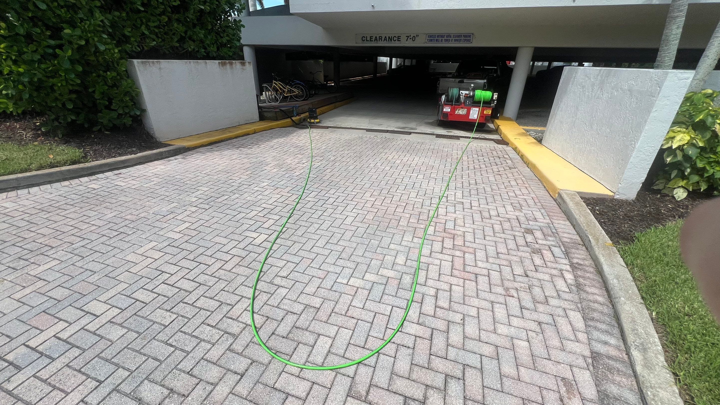 Marco Island Condo Stormwater System Maintenance and Standing Water Removal by APS Power & Water
