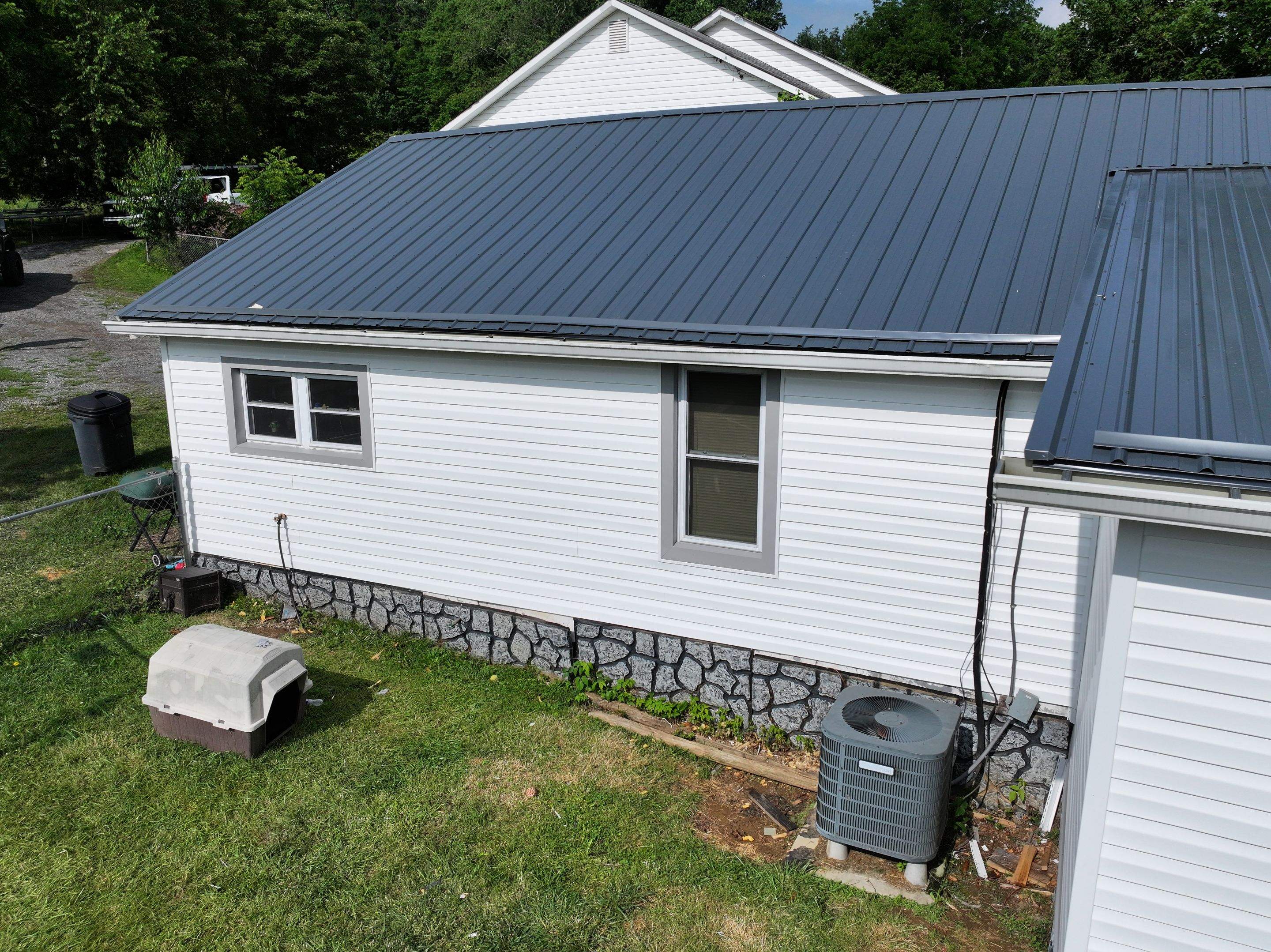 Dameron Residence by Omnia Roofing
