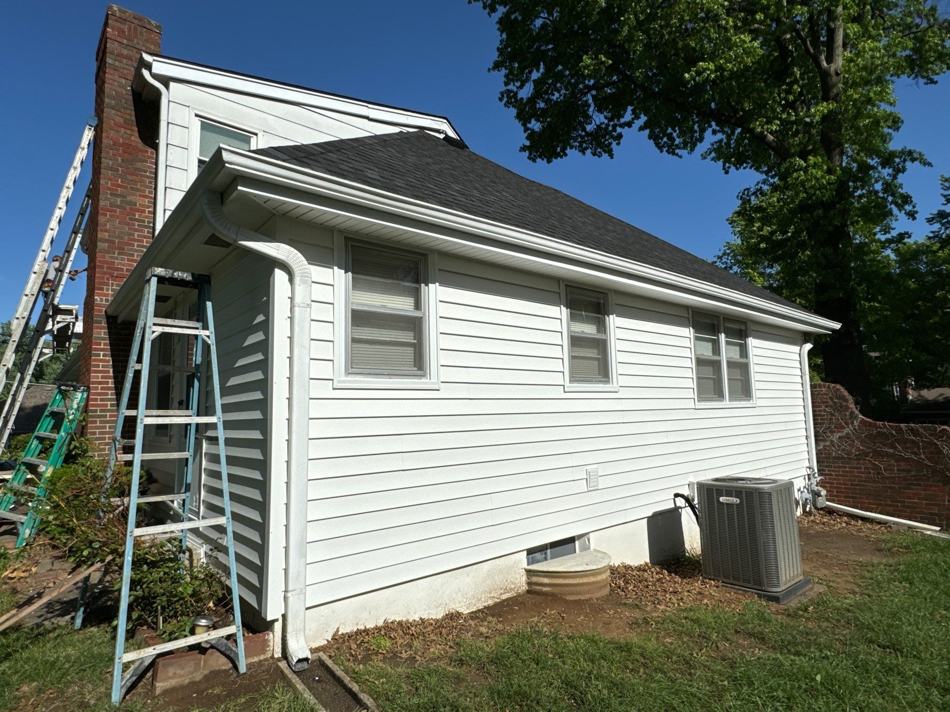 Siding Installation using White Market Square by EEC Windows, Siding & Roofing