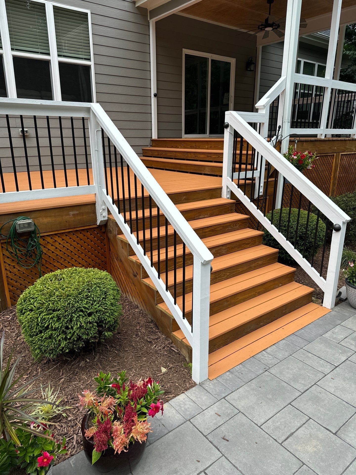 Weathered Deck using AcryFin by DuraSeal