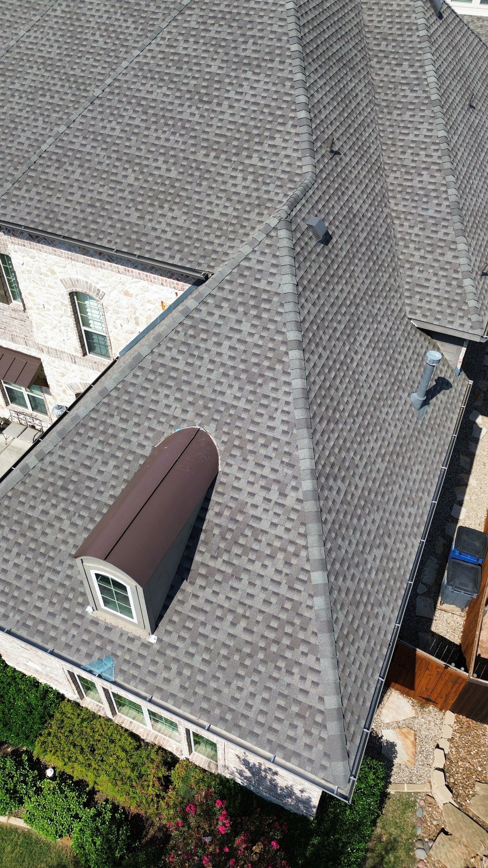 GAF HDZ - Weathered Wood by Elite Roofing LLC