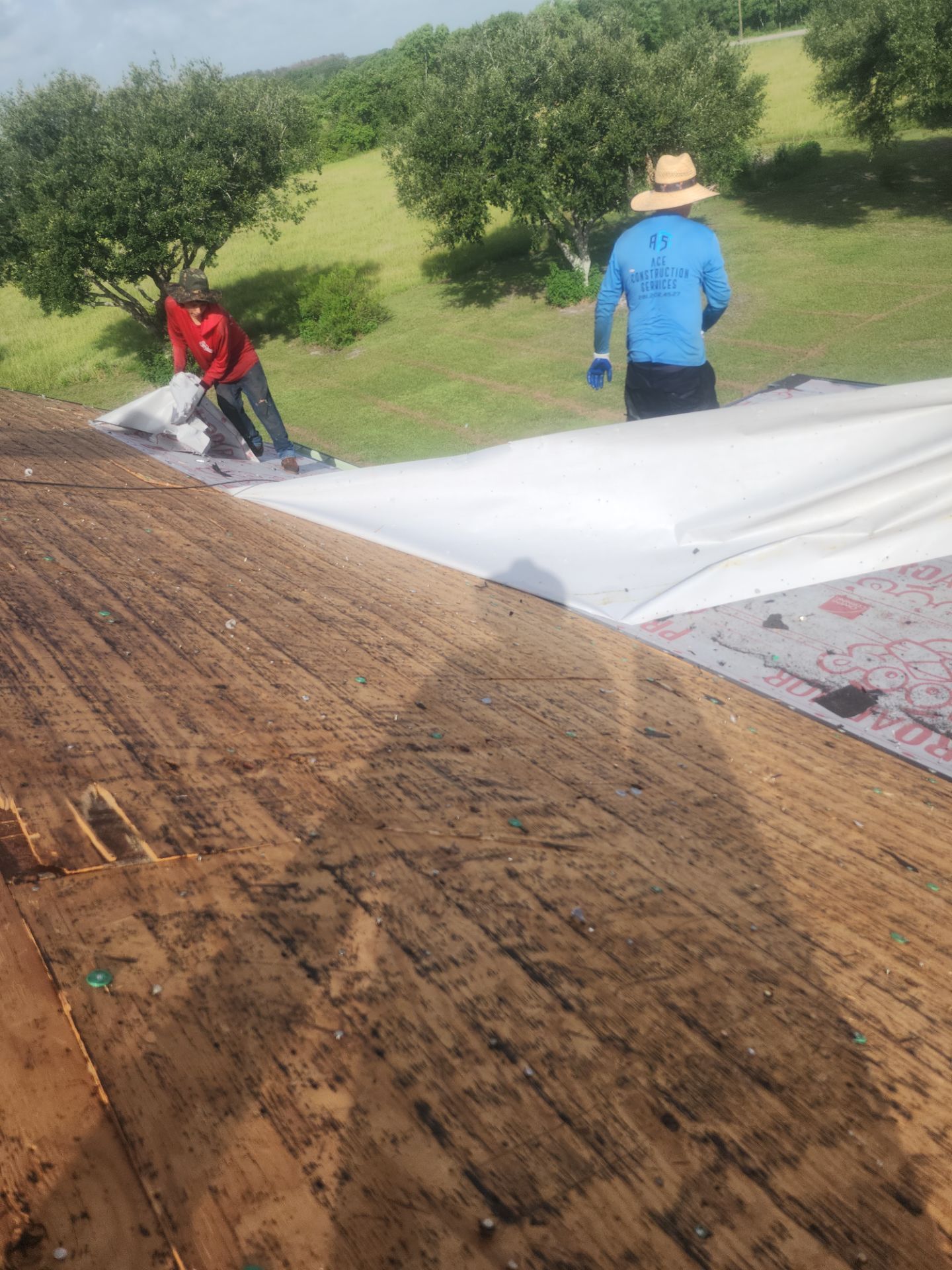 Residential Roofing Installation using Owen's Corning Duration (Lifetime) Shingles by Roof Repair Company