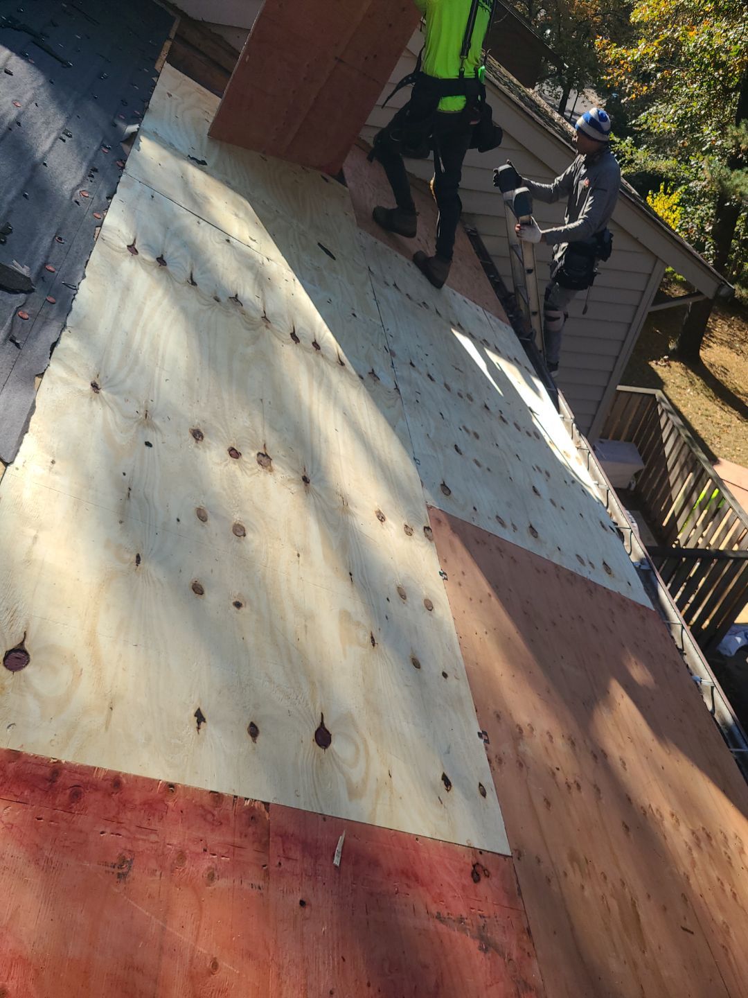 Reston: Residential Roof Replacement with CertainTeed Landmark Pro Designer Shingles in Max Def Red Oak by RM Banning, Inc.