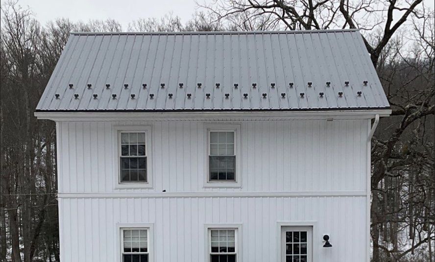 AB Martin Metal Roof Installation – Charcoal by Esh Builders