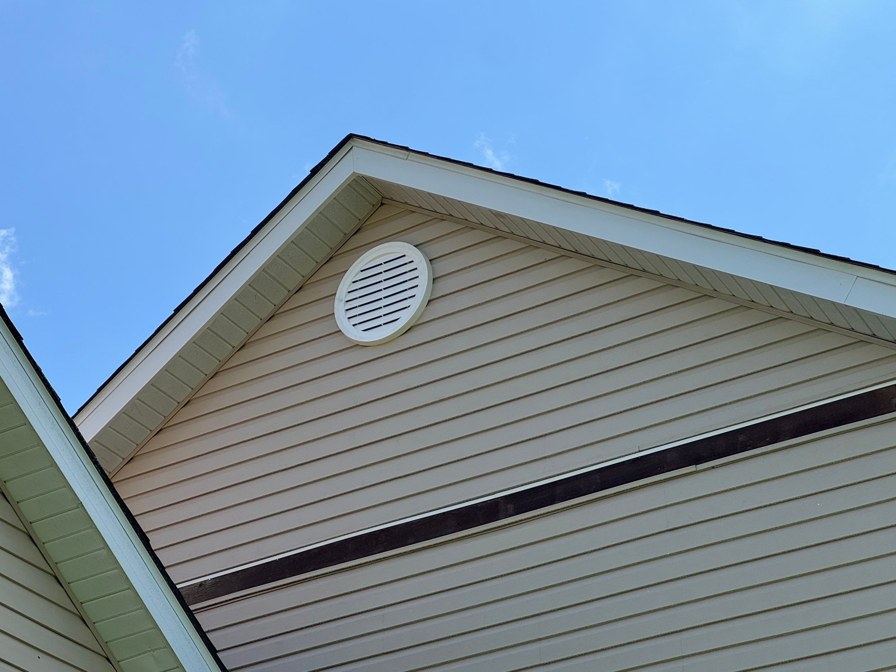 Acute Roofing & Exteriors featured photo.