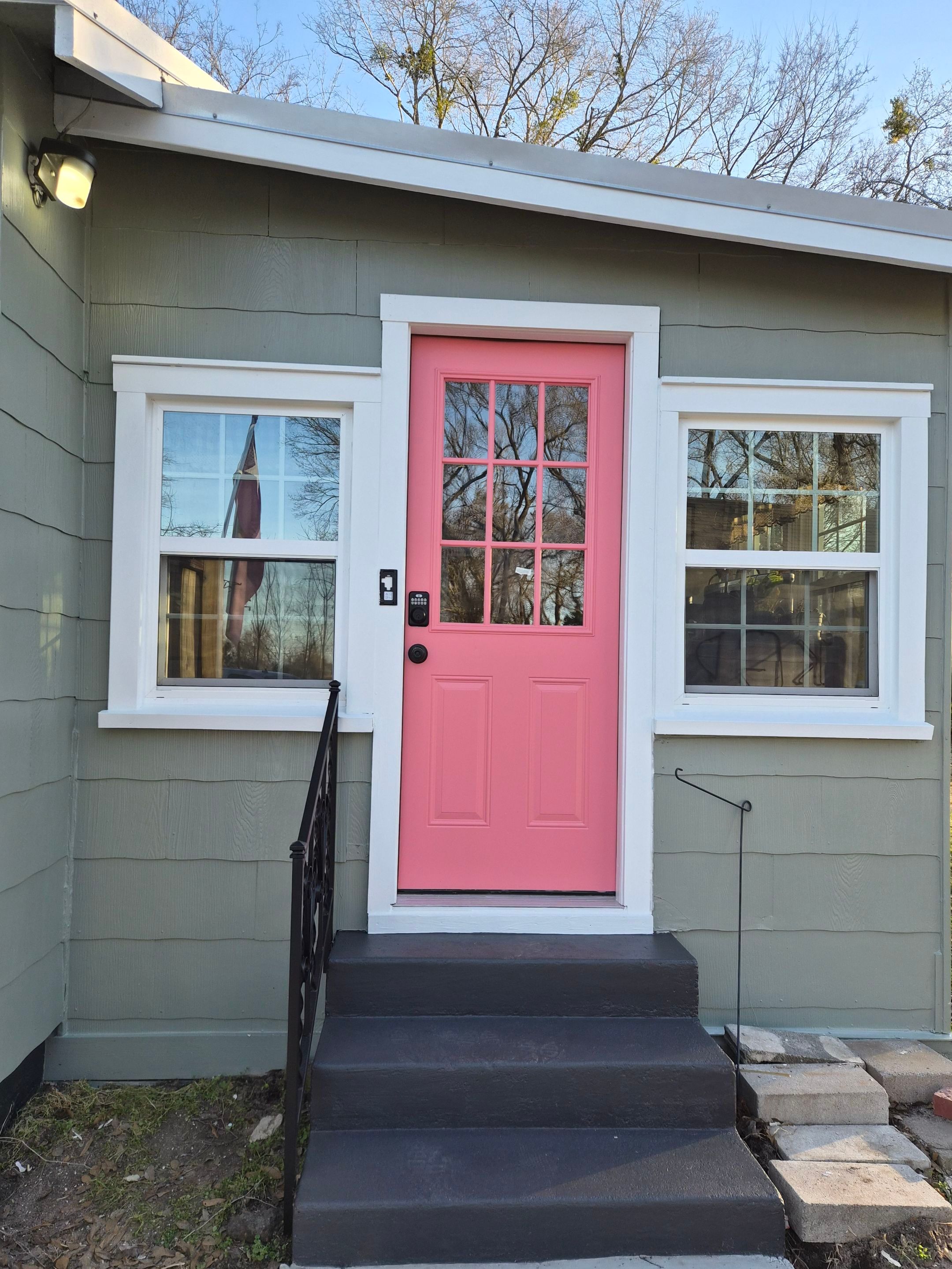 Cute Home Receives Exterior Upgrade in Hawkins, Texas by Quality Coats Painting