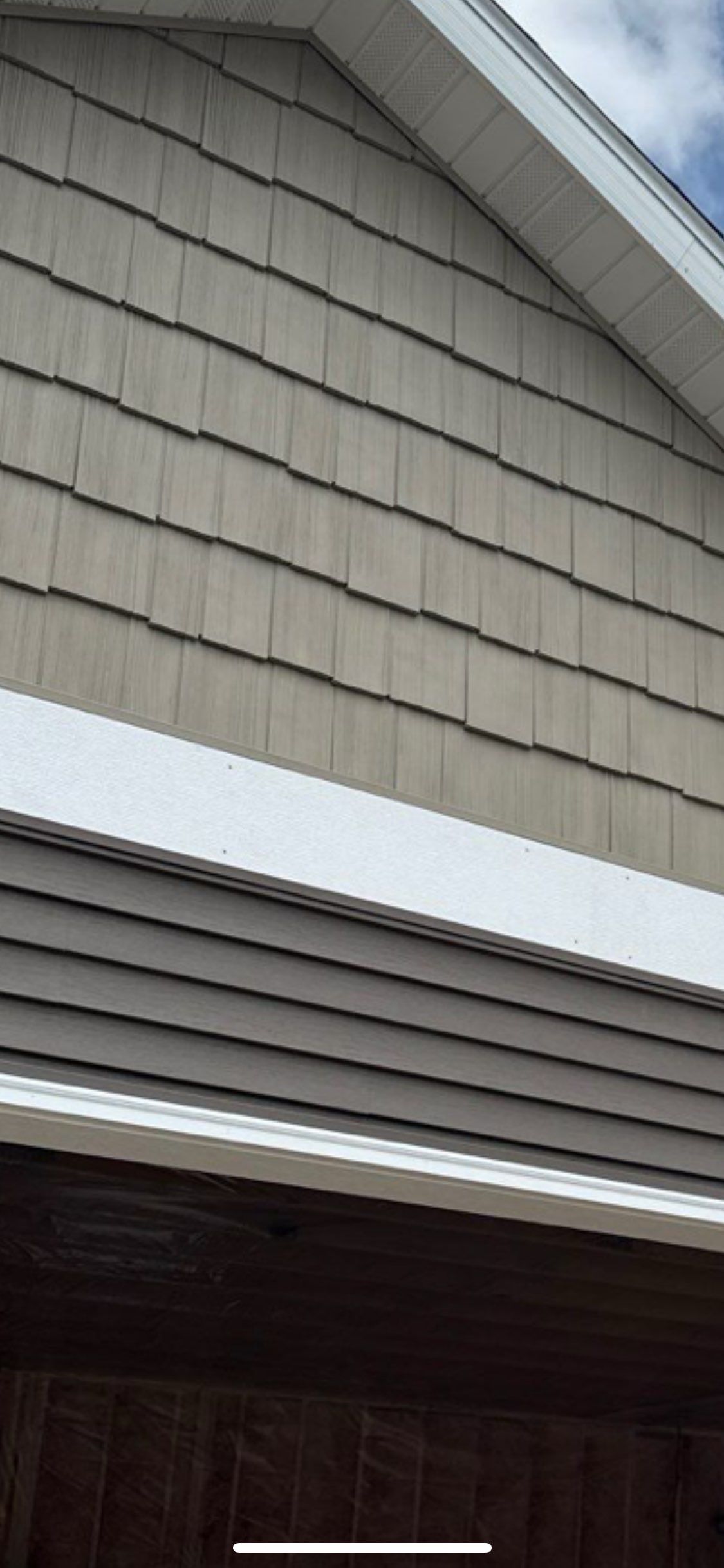 Gellings Roofing & Siding featured photo.