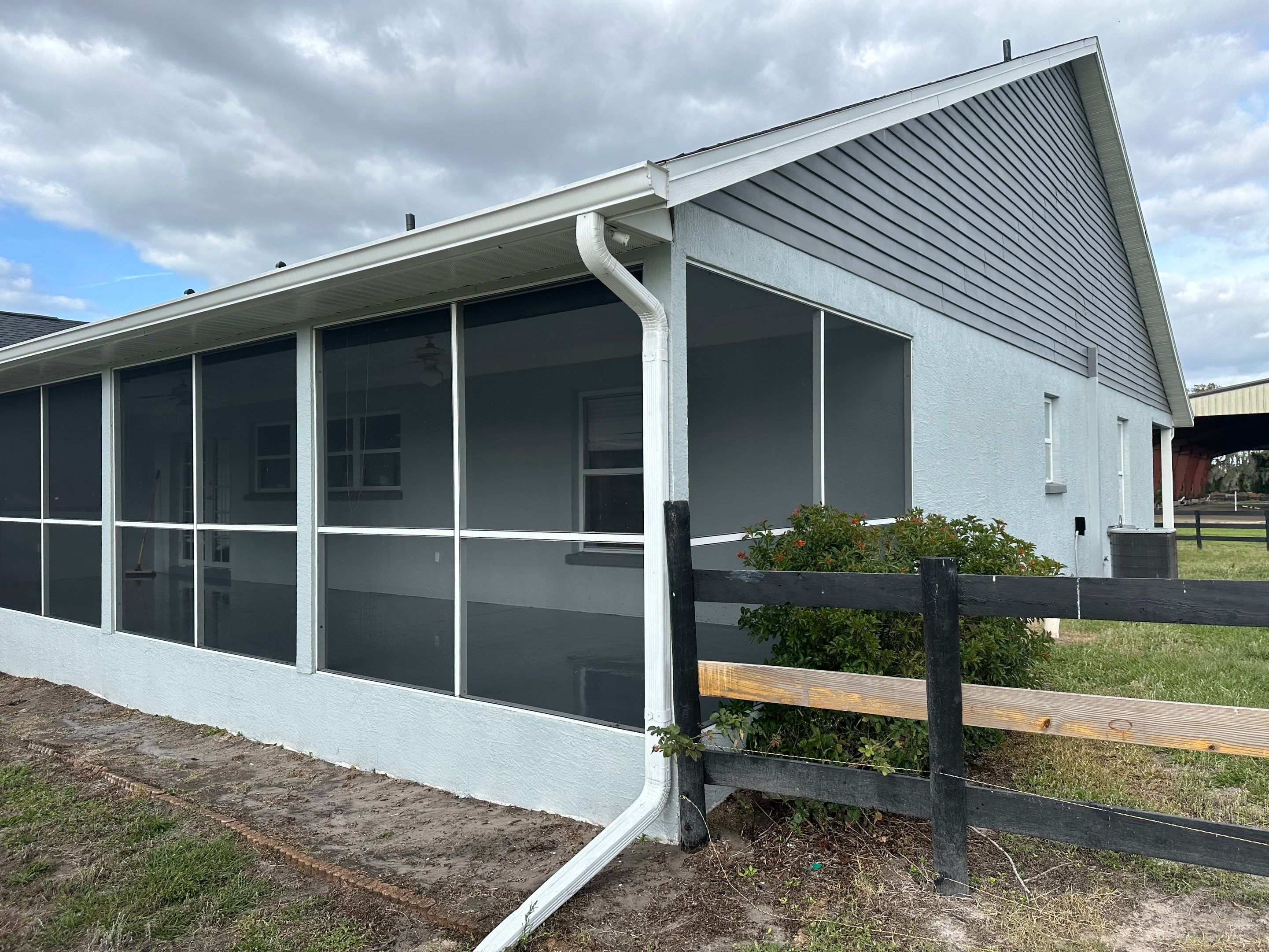 Vinyl Horse Fence & Concrete Pier Cleaning at Lesley Cox Equestrian, Parrish, FL | Sunshine AquaWash by Sunshine AquaWash