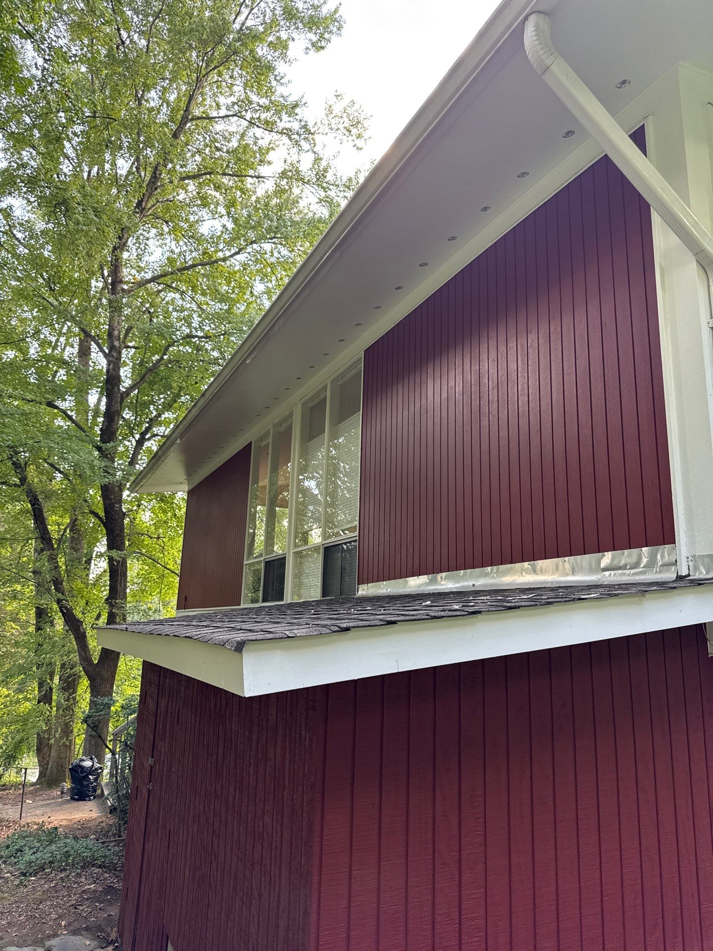 Exterior Siding Replacement and Interior Home Maintenance in Alexandria by Contracting Bros Llc