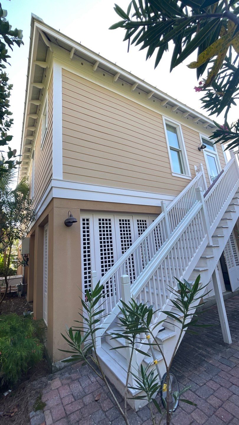 Half-Round Seamless Gutters in Destin FL by Gutter Professors