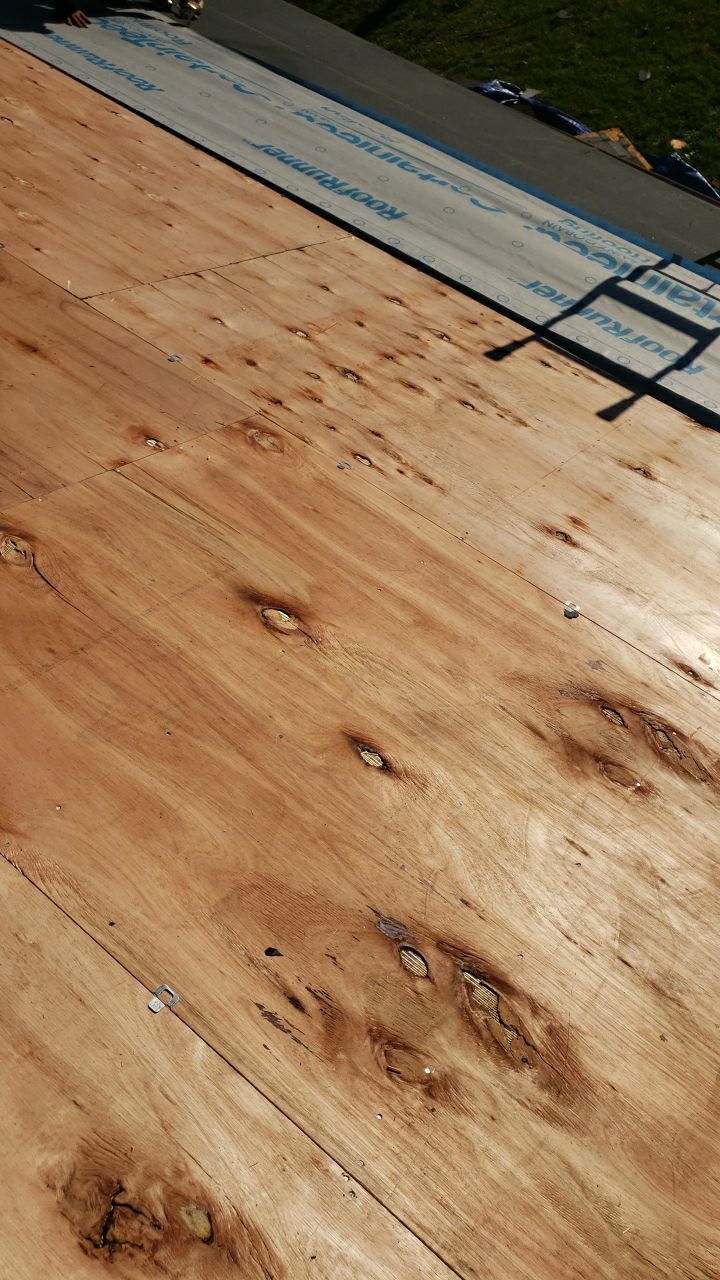 Springfield: CertainTeed Landmark Designer Shingles in Burnt Sienna by RM Banning, Inc.