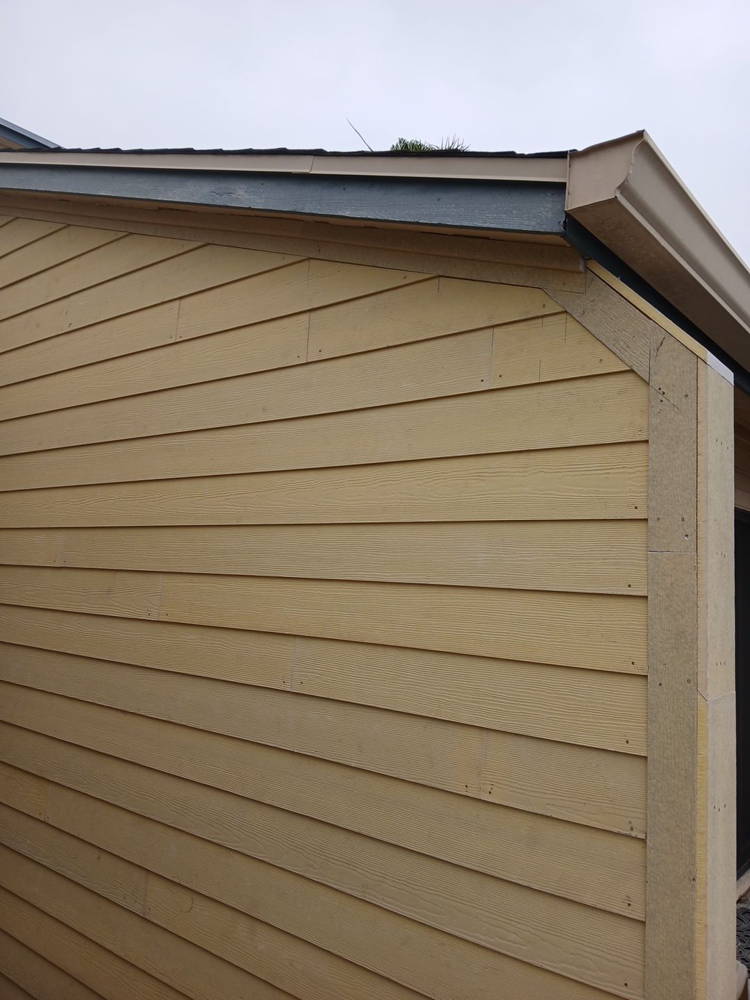 Exterior remodel Fortuna Bay Condos by Bayfront Roofing and Construction