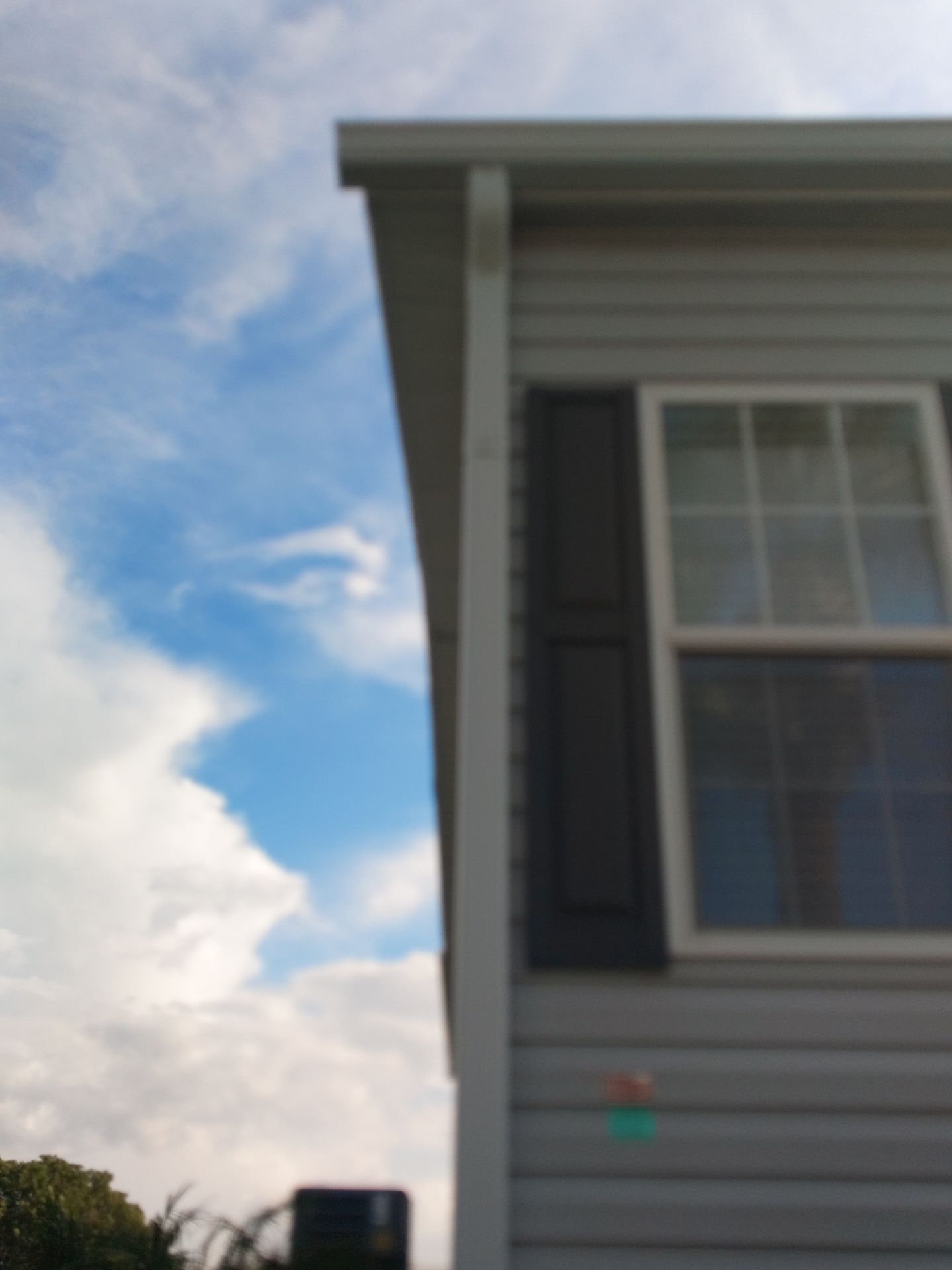 7-Inch Seamless Gutters for Heavy Rain in Sarasota FL by Gutter Professors