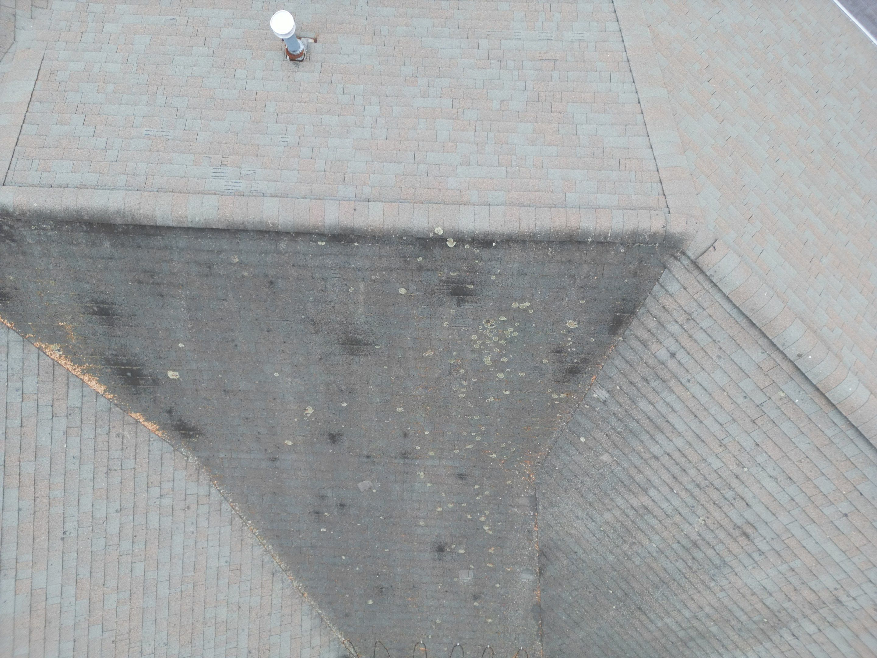 Asphalt Shingle Roof Replacement | Billerica, MA by Mighty Dog Roofing of Greater Middlesex County