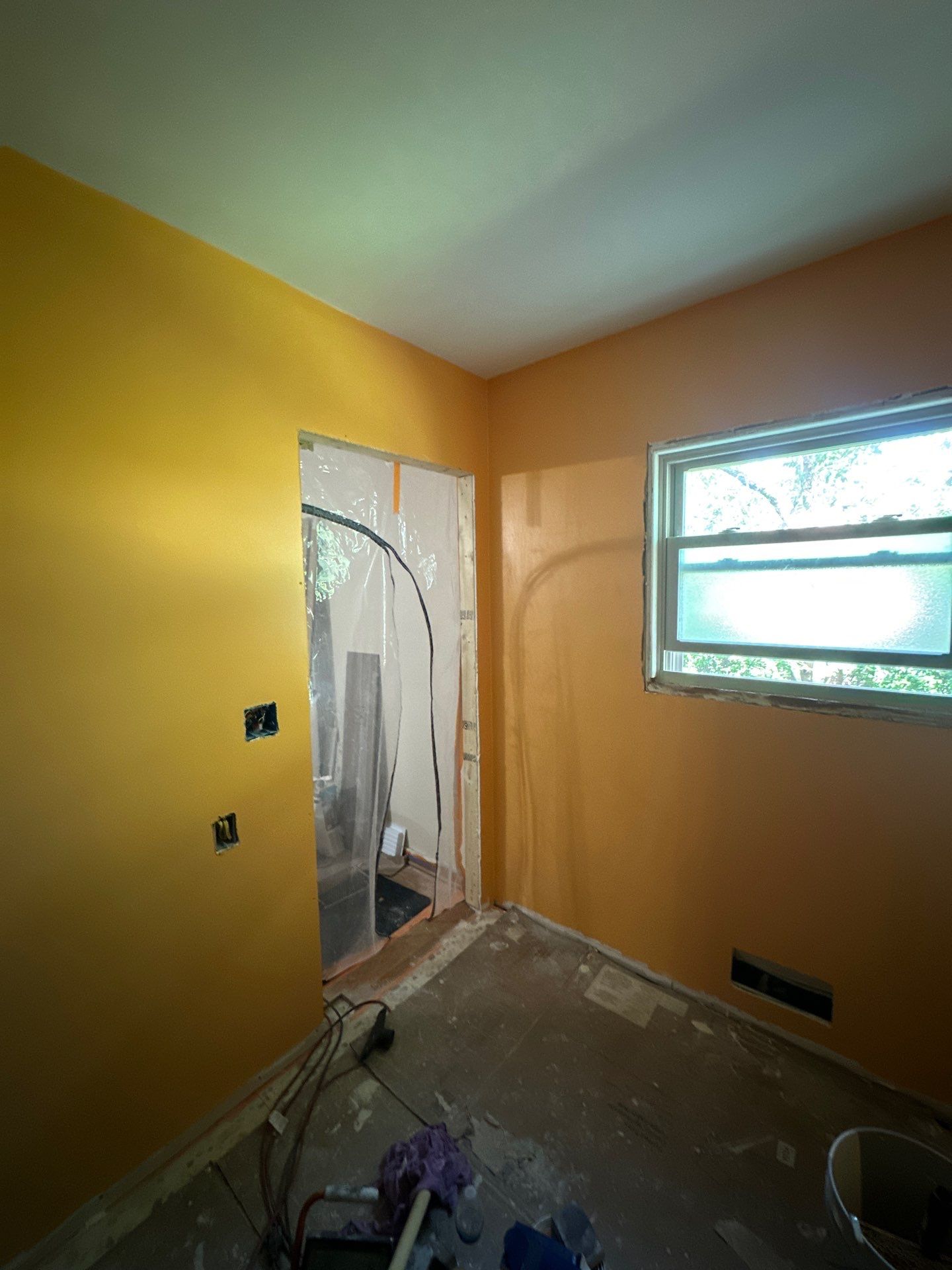 Interior Room Renovation and Painting in Wauwatosa by OCS Contracting Services