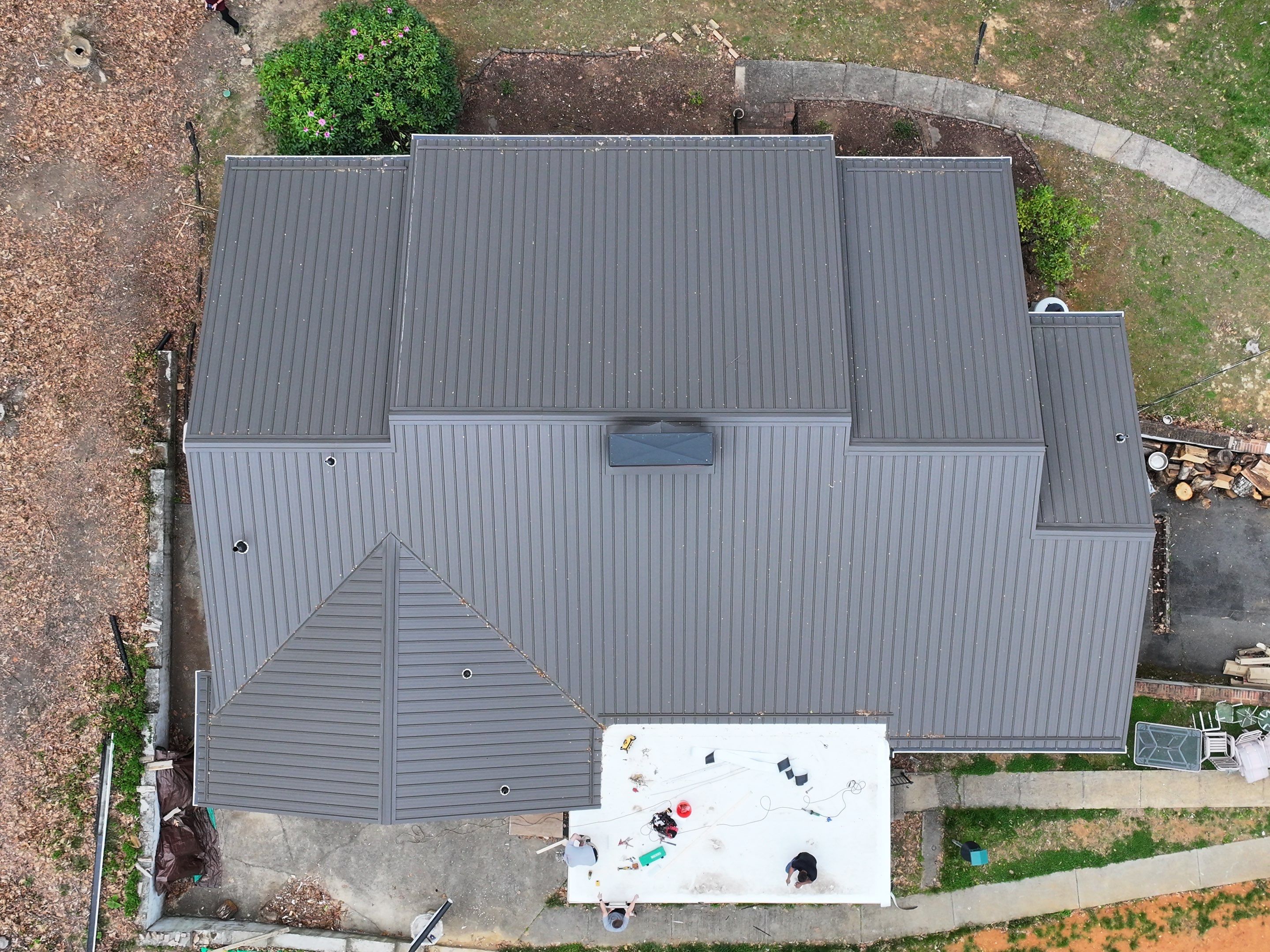 Jones Residence by Omnia Roofing