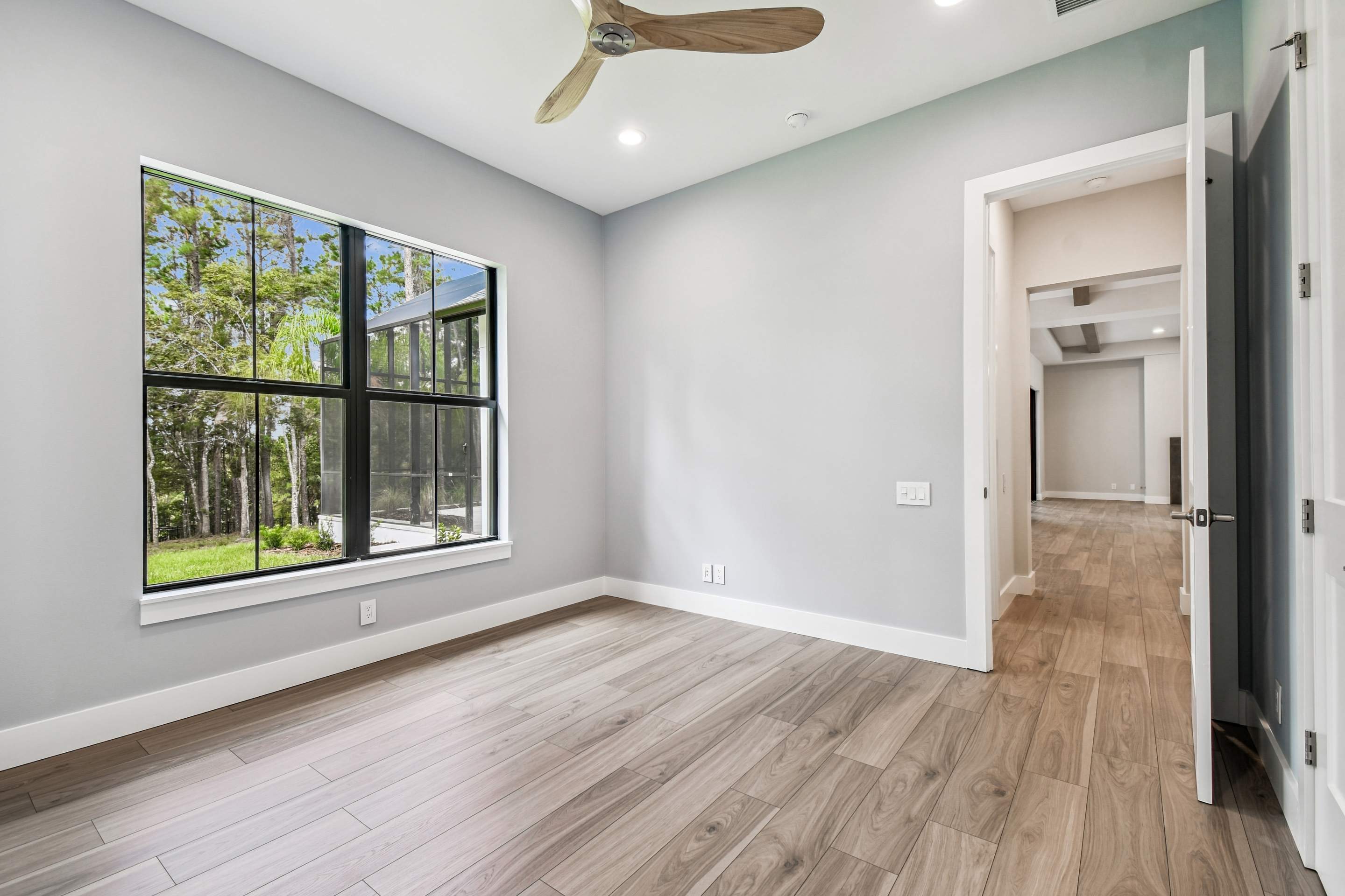 Custom Obsidian by Lyons Heritage Tampa, LLC