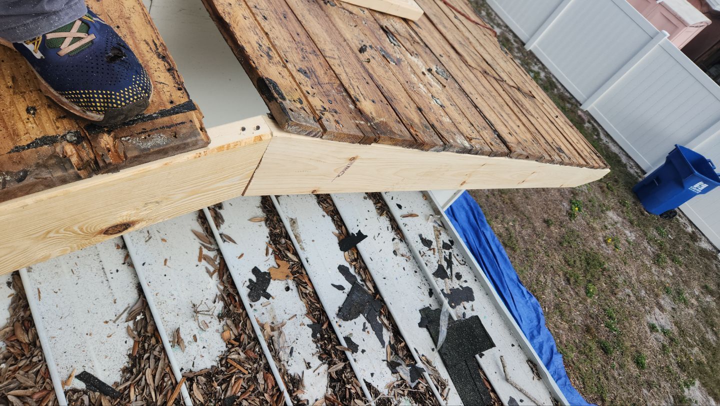 Project in St. Petersburg 33711 by Mitchell Roofing Company LLC 