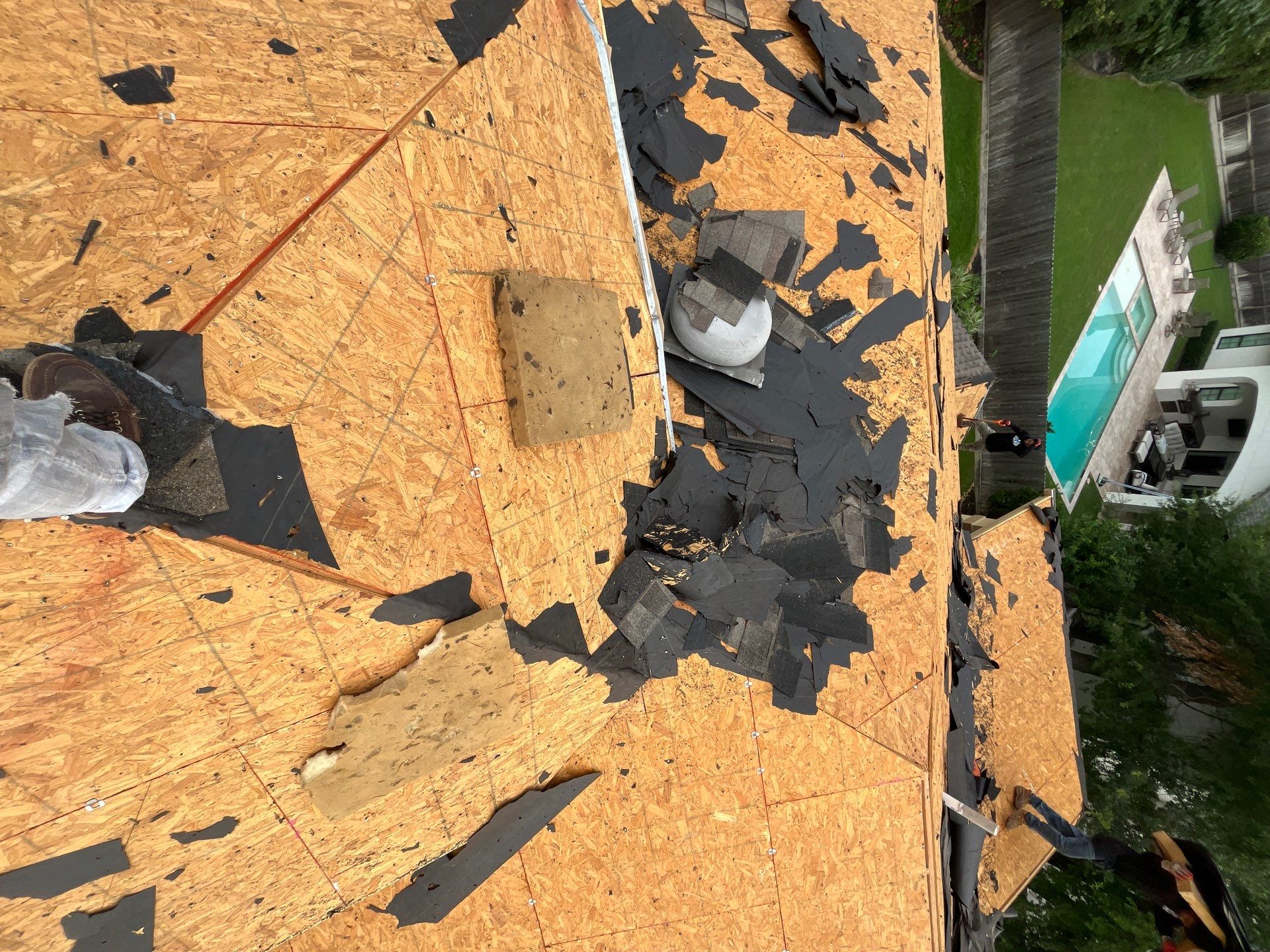 Residential Roofing Installation using Owen's Corning Duration (Lifetime) Shingles by Roof Repair Company