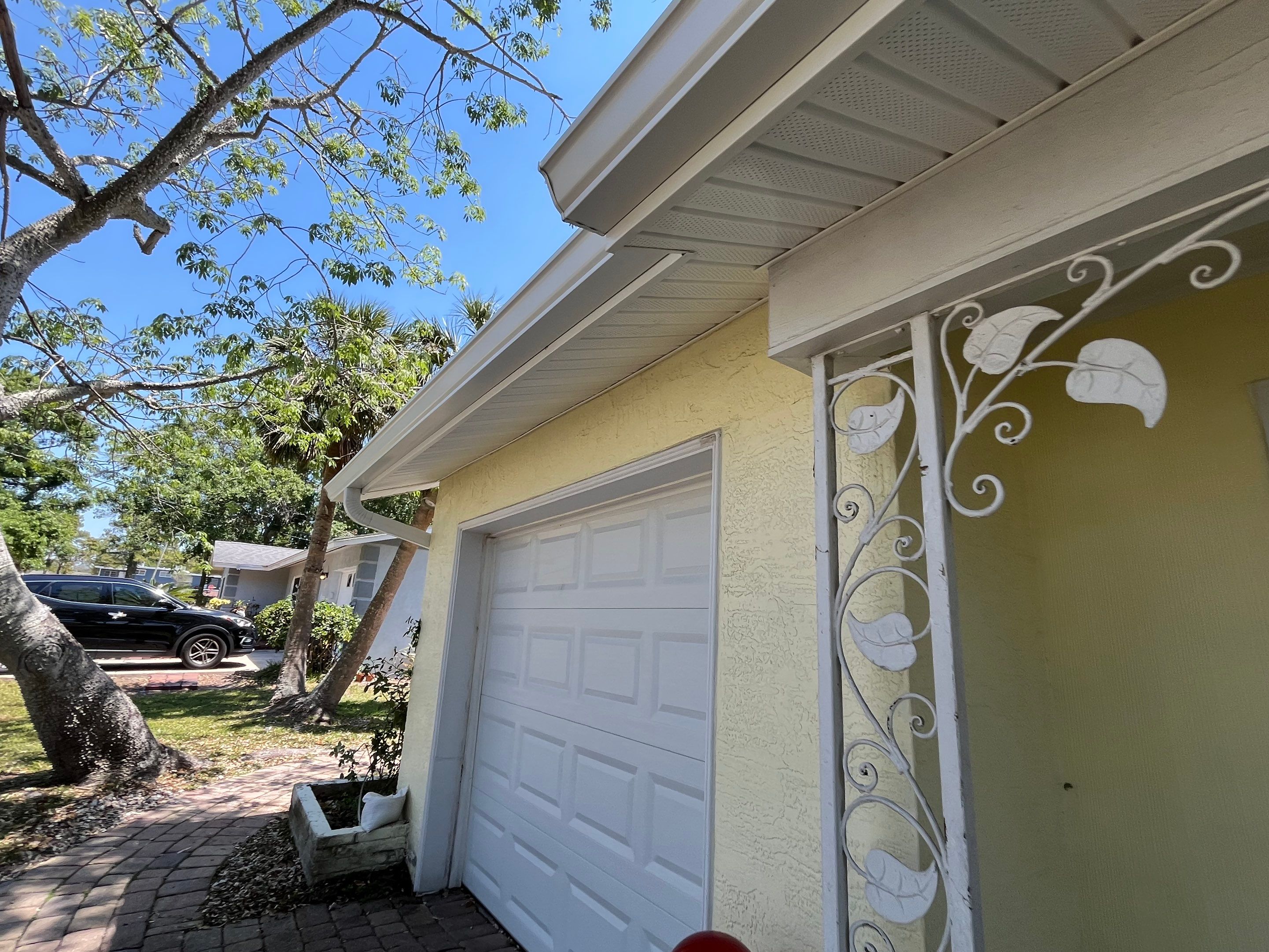 Soffit and Fascia Installation in Sarasota FL by Gutter Professors