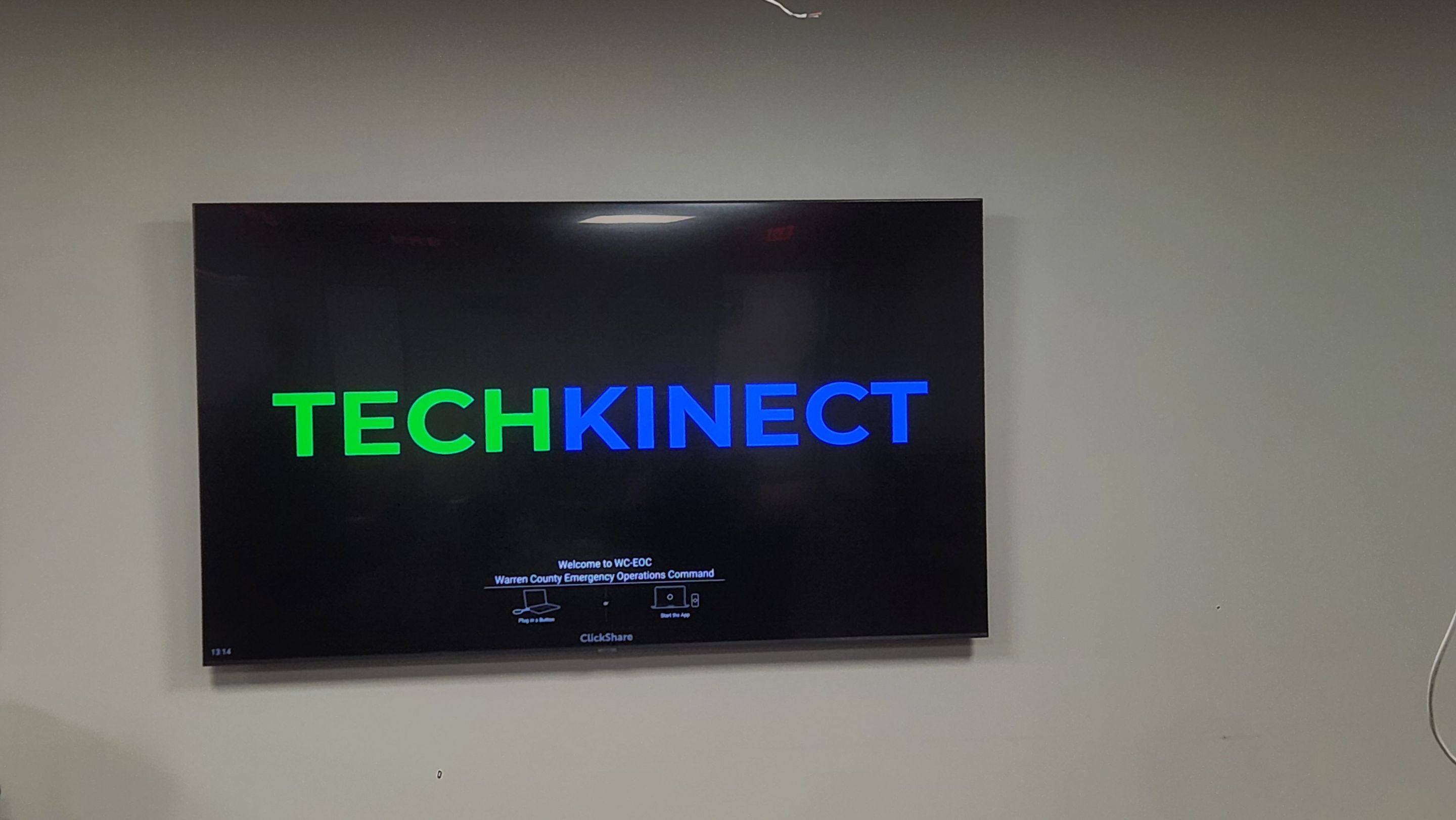Advanced Commercial AV System Integration for Warren County EOC by Techkinect