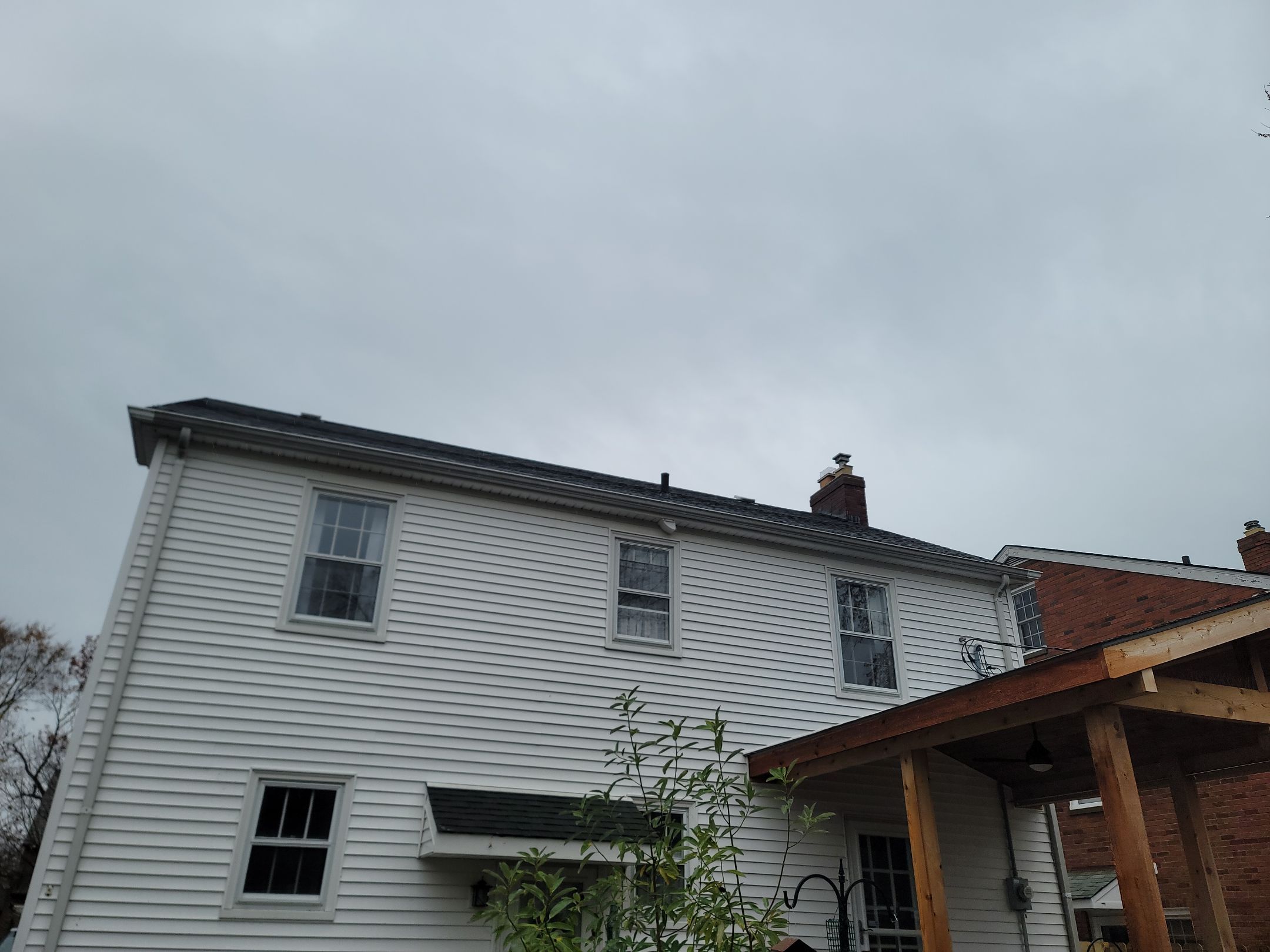 Owens Corning Duration Designer, Color, Pacific Wave, Drip Edge, Birch White by Eagle Eye Roofing