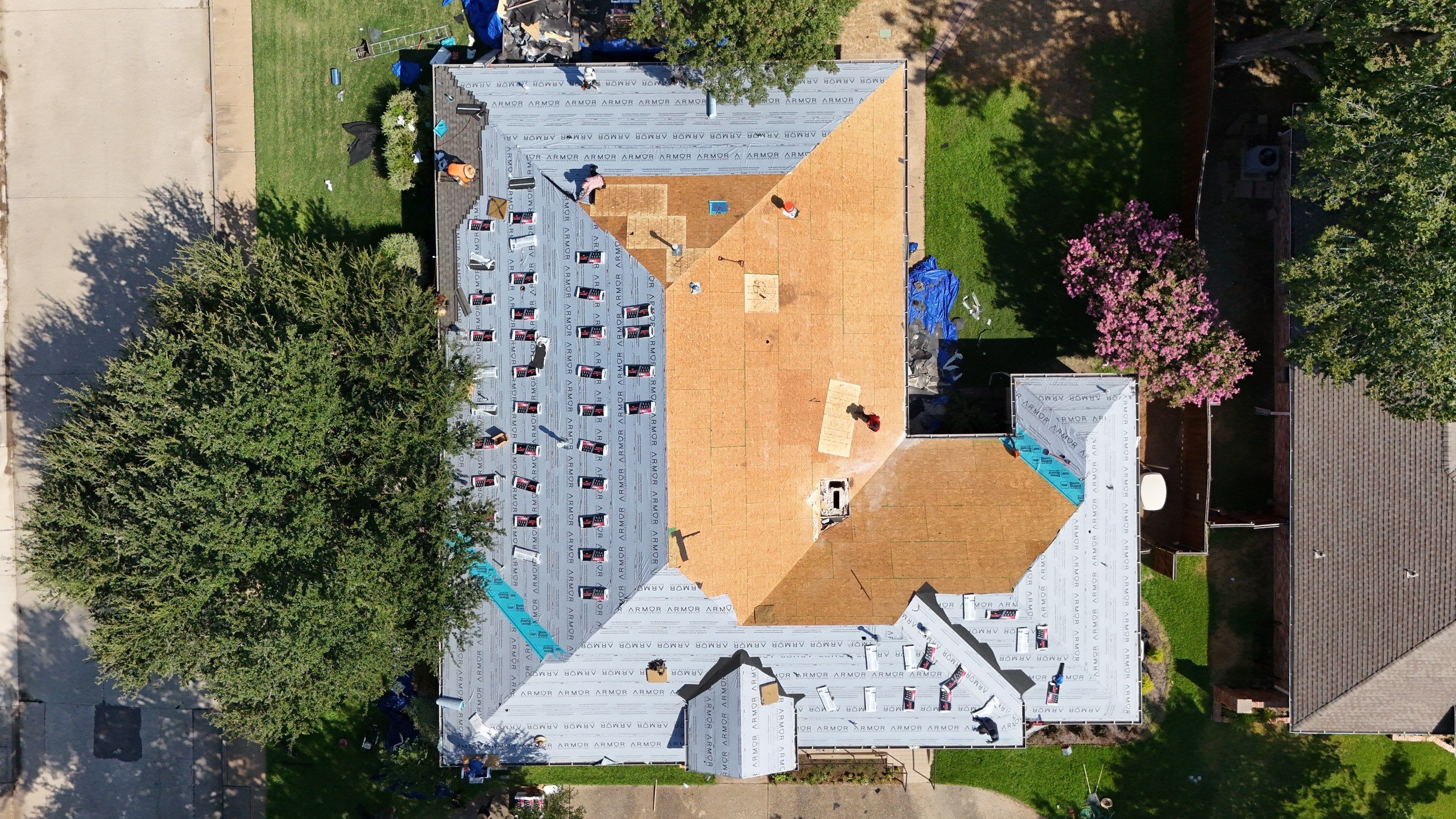 Full Roof Replacement in Dallas Featuring Tamko Titan Weathered Wood Shingles by Armor Roofing | Exteriors