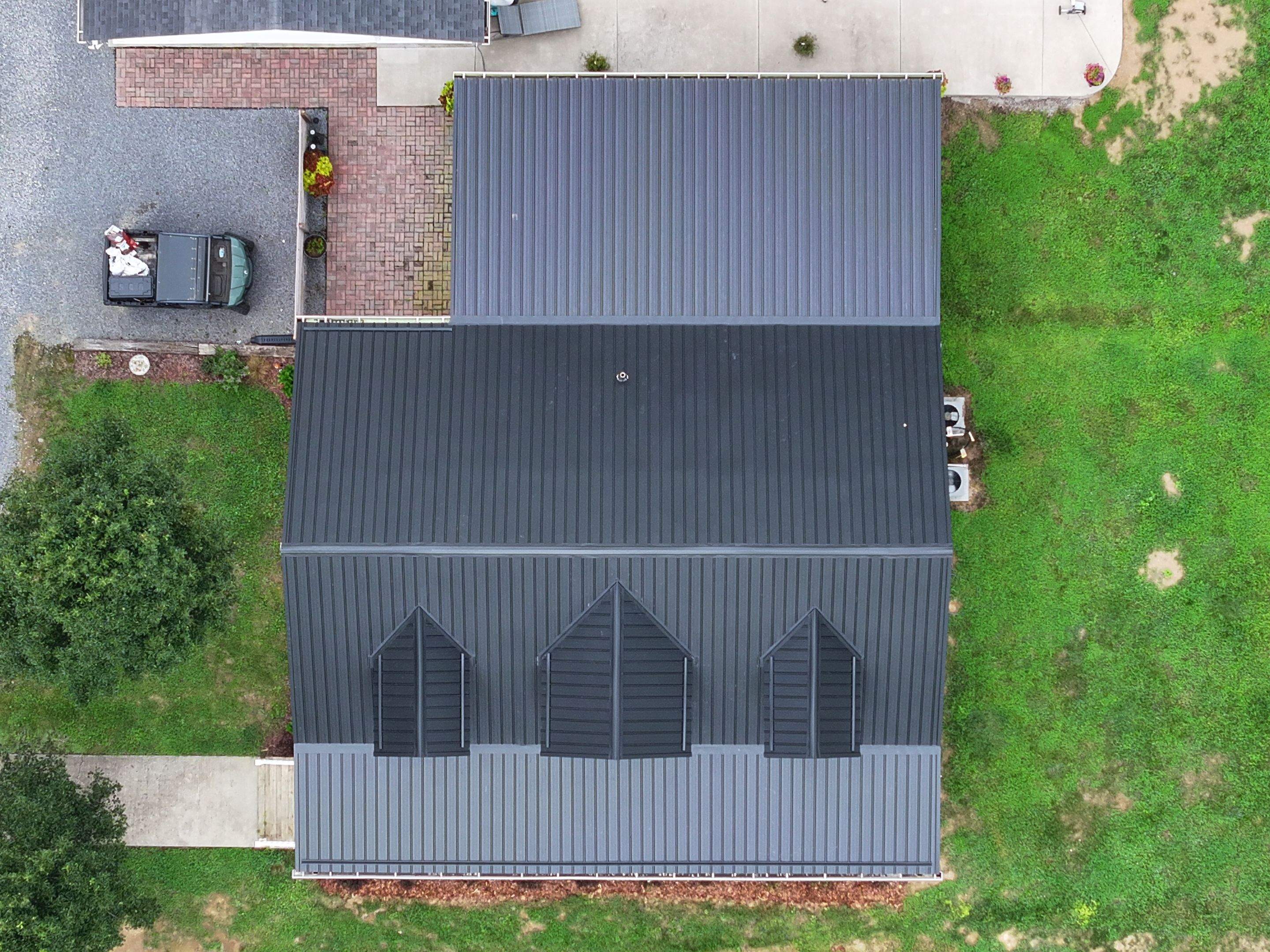 Wine Residence by Omnia Roofing