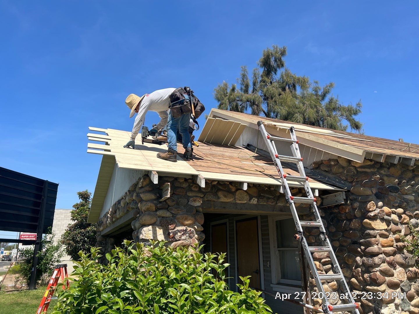 Certainteed Landmark Solaris shingle job at Merced Fairgrounds by Straight Edge Roofing Inc
