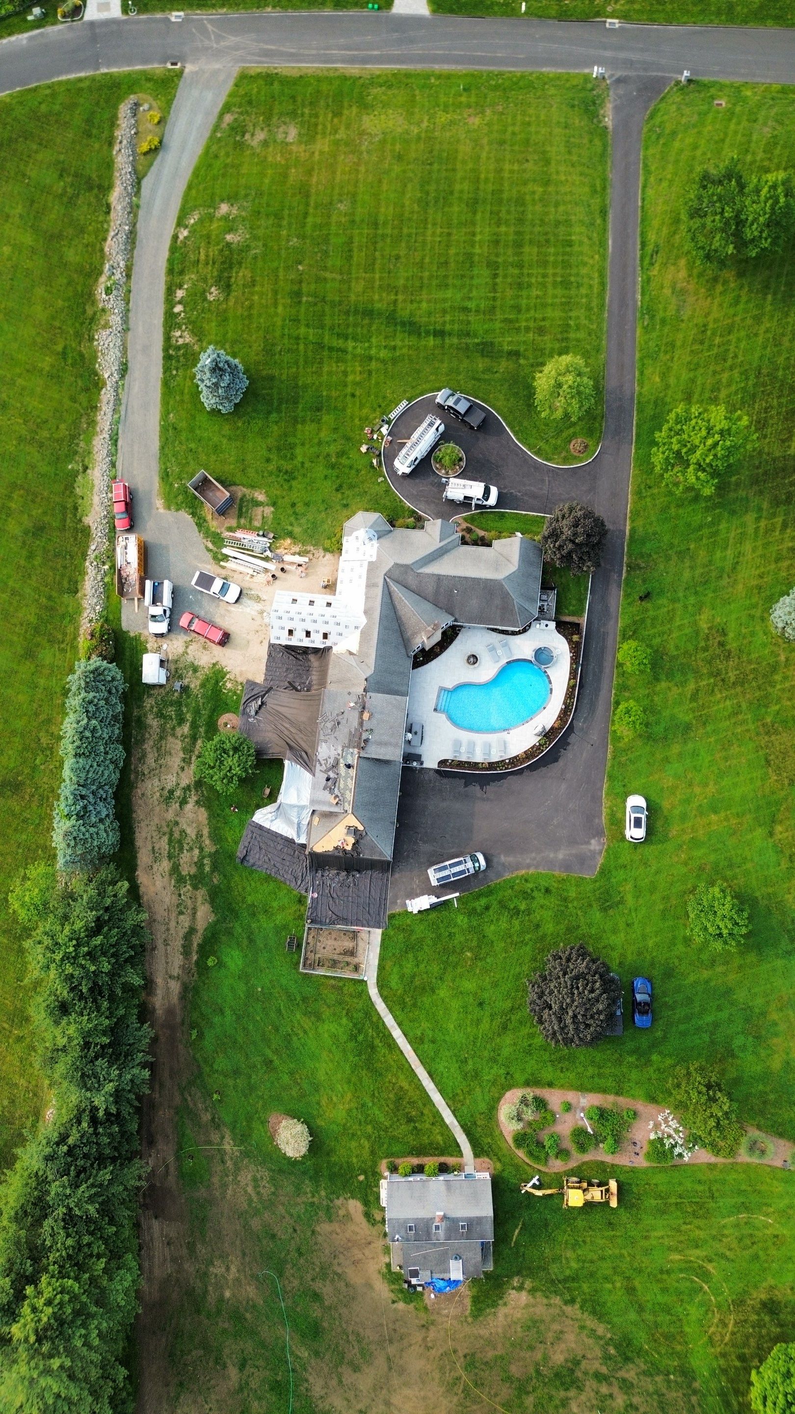 Full Roof Replacement by Lecla Home Improvements and Roofing INC