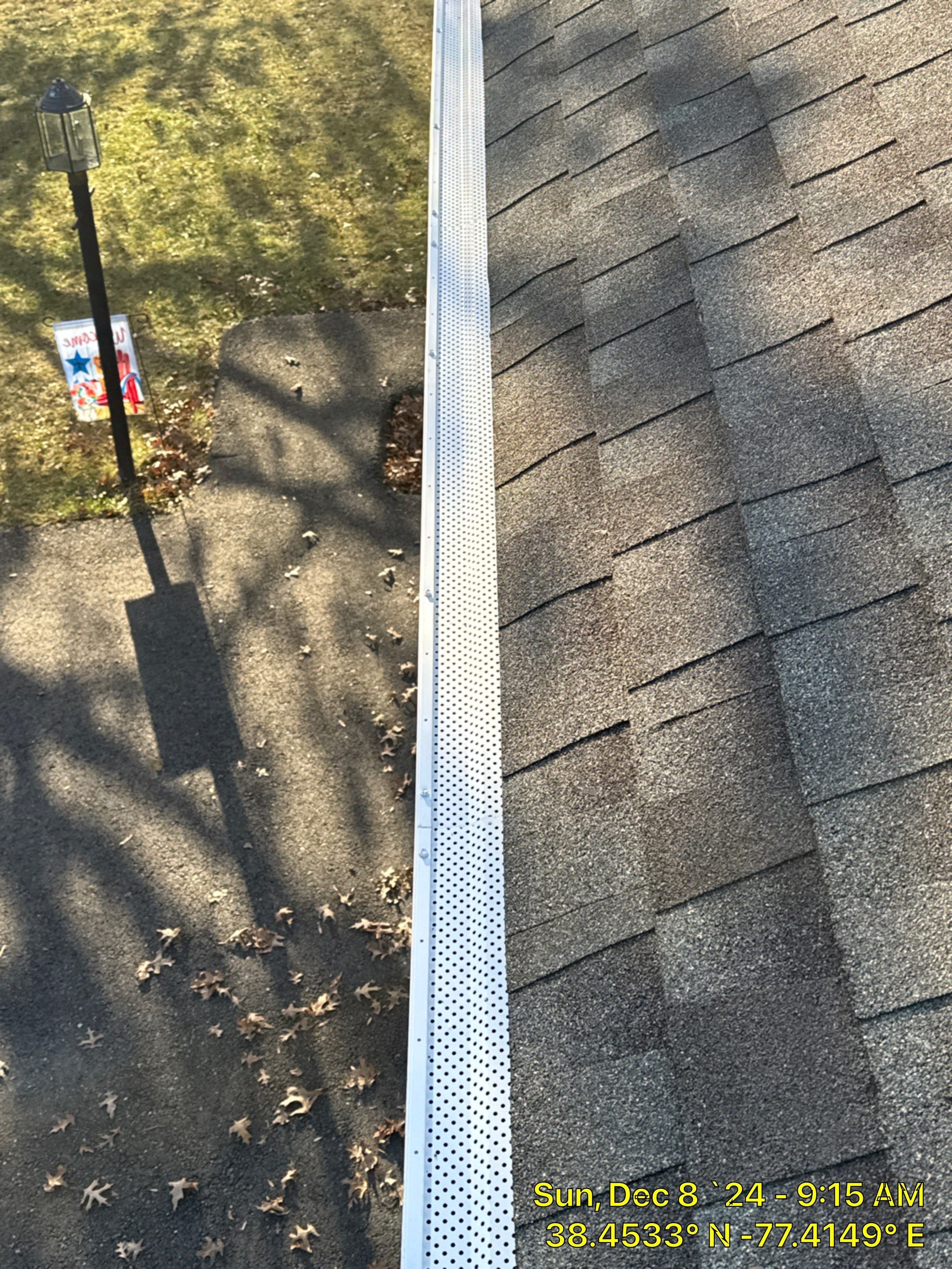 gutters guards using bulldog by La Bendicion Contruction Llc