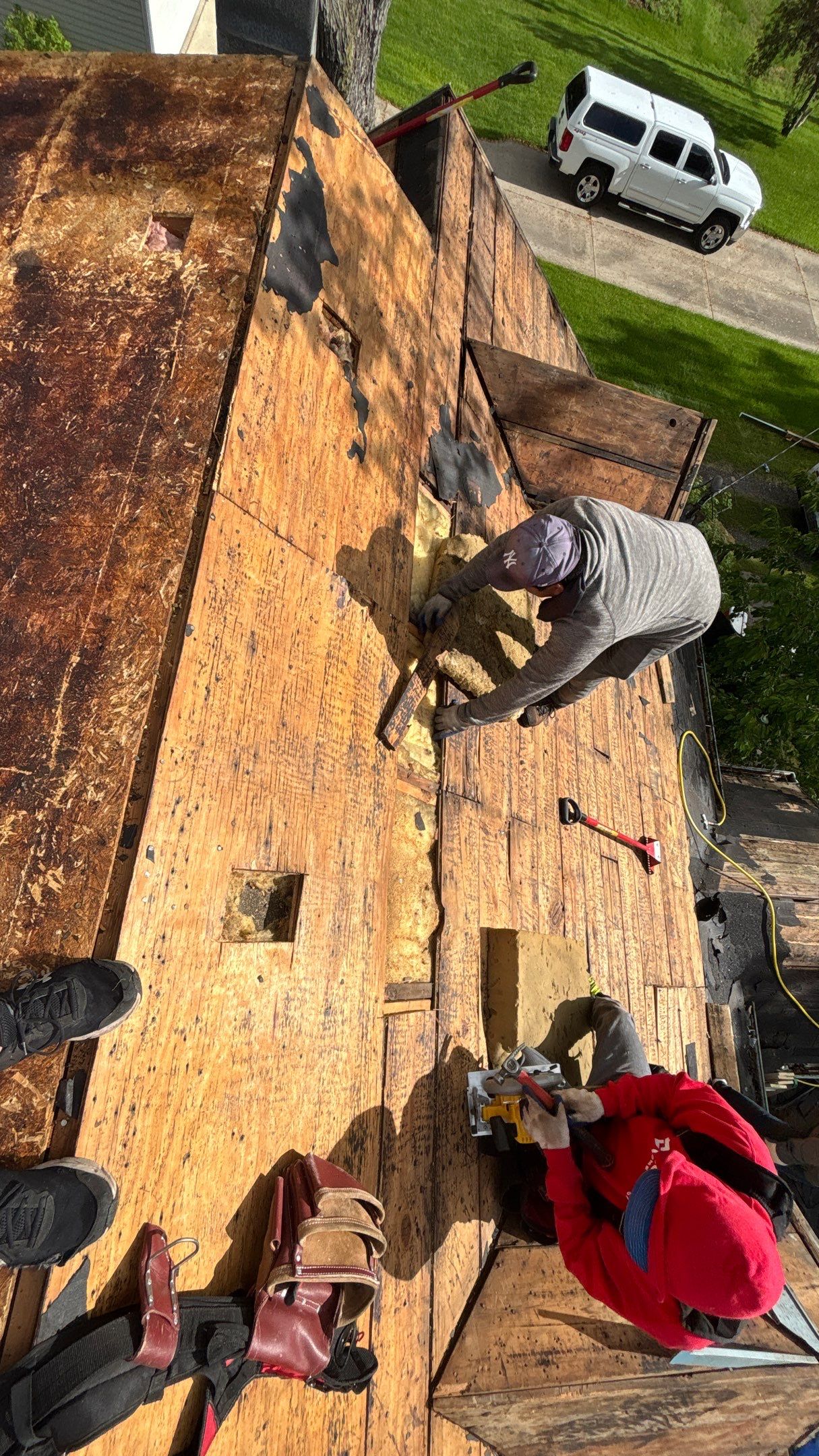 Roof Replacement using Owens Corning Estate Gray by 180 Contractors
