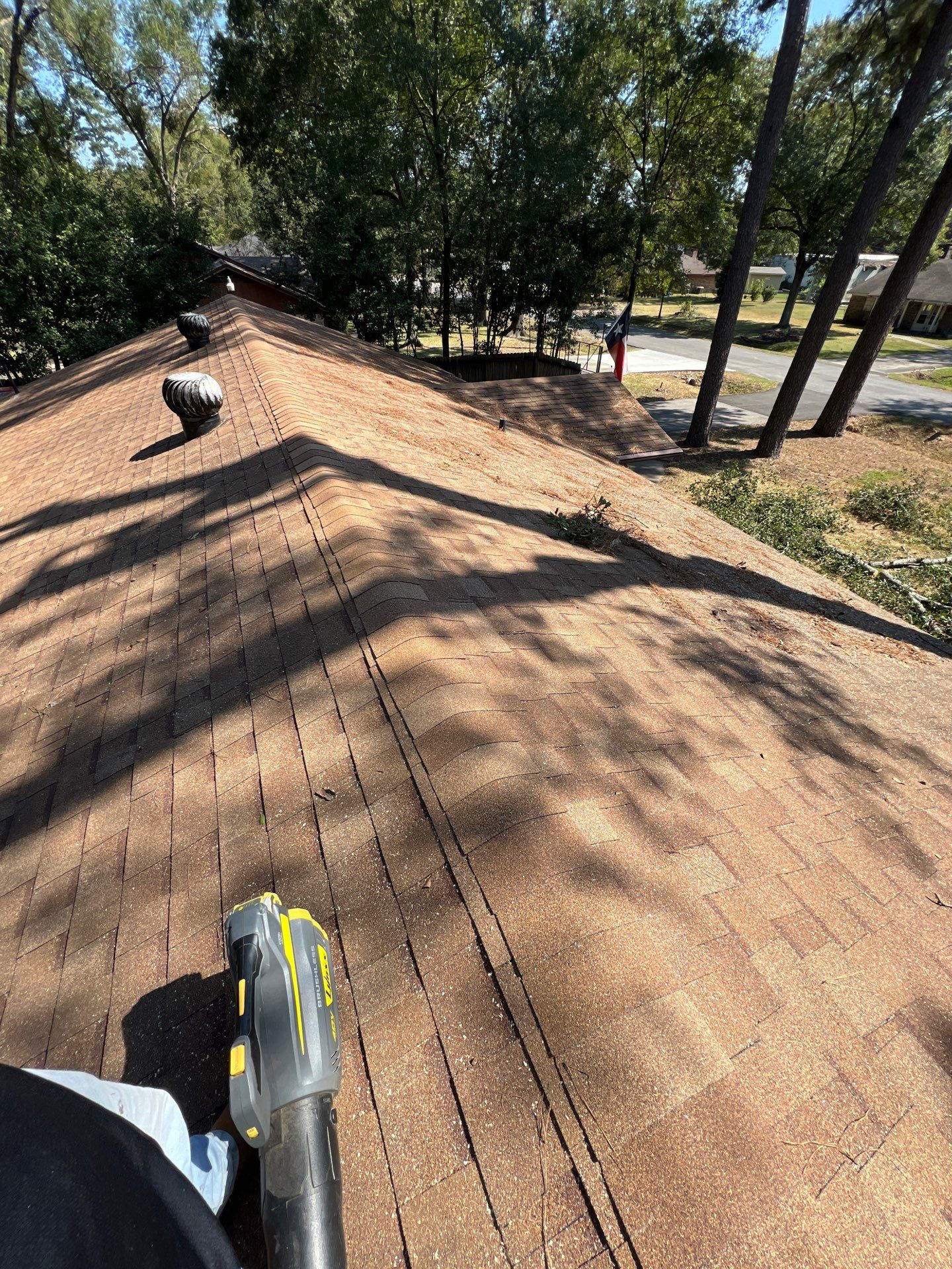 Residential Roofing Installation using Owen's Corning Duration (Lifetime) Shingles by Roof Repair Company