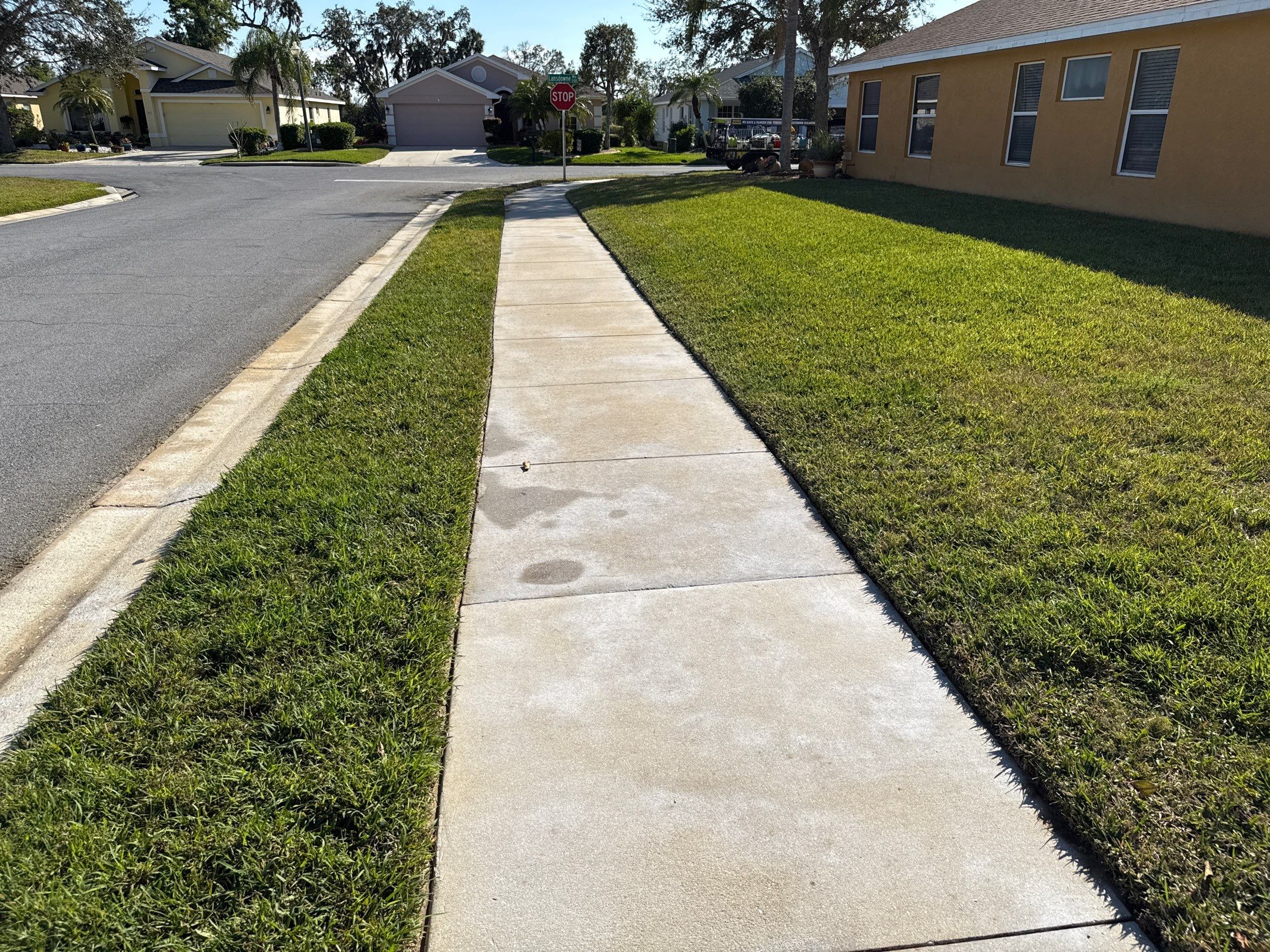 🚿 Waterford Community Driveway & Rust Removal | Palmetto, FL Pressure Washing 🚿 by Sunshine AquaWash