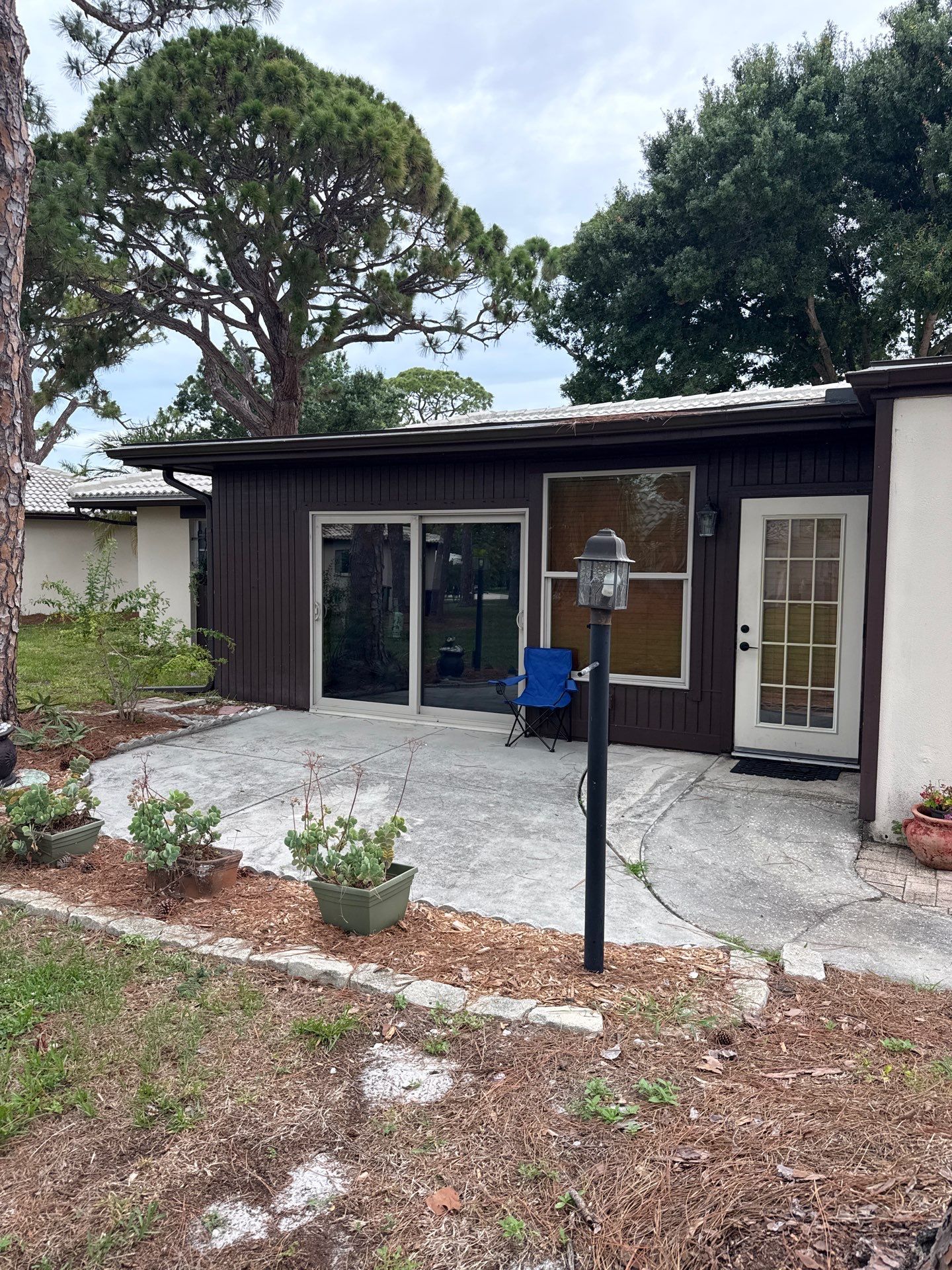 Seamless Aluminum Gutter Installation using Musket Brown Seamless Gutters in Nokomis FL by Gutter Professors