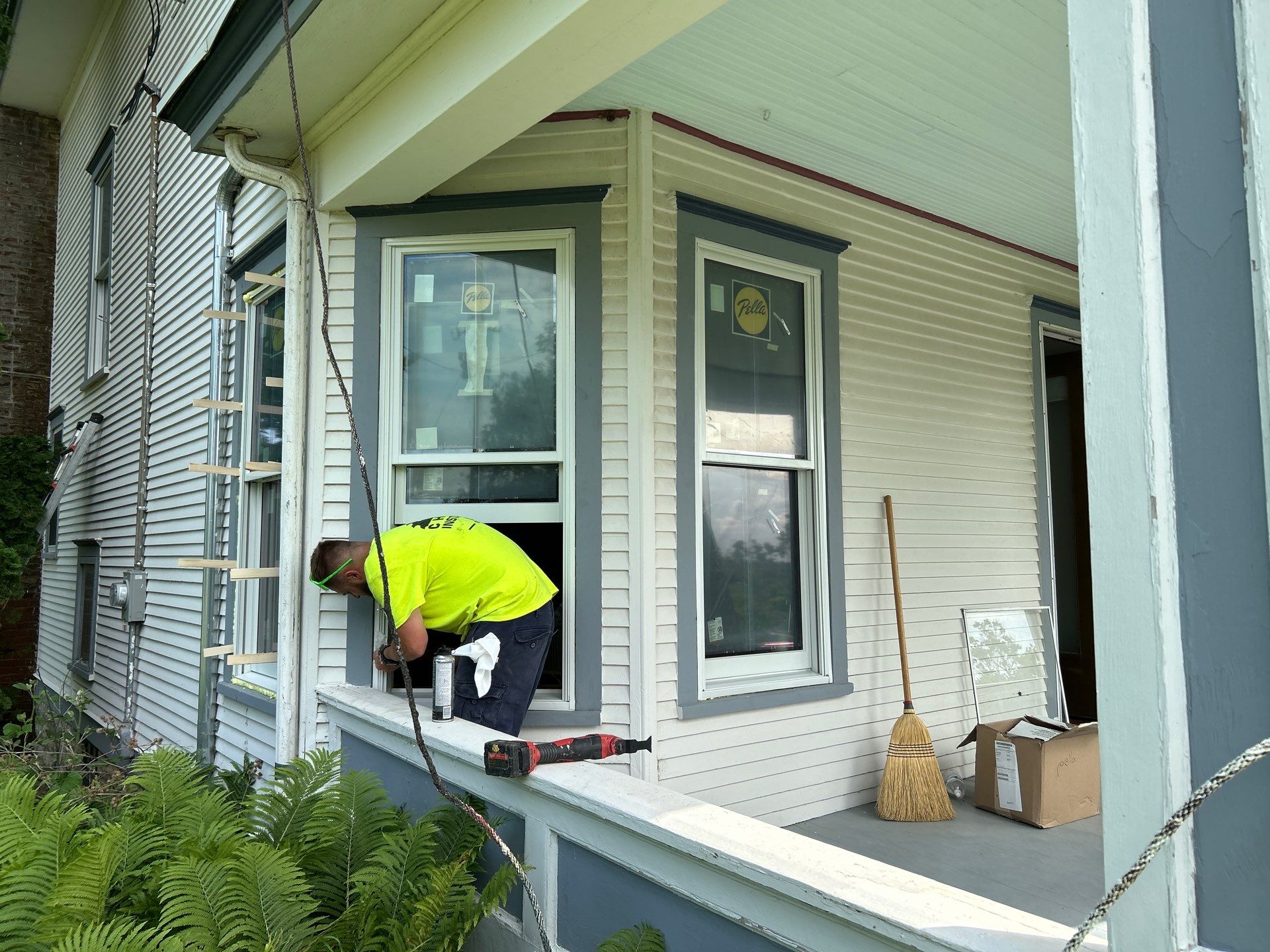 Windwo installation by United Windows and Siding LLC