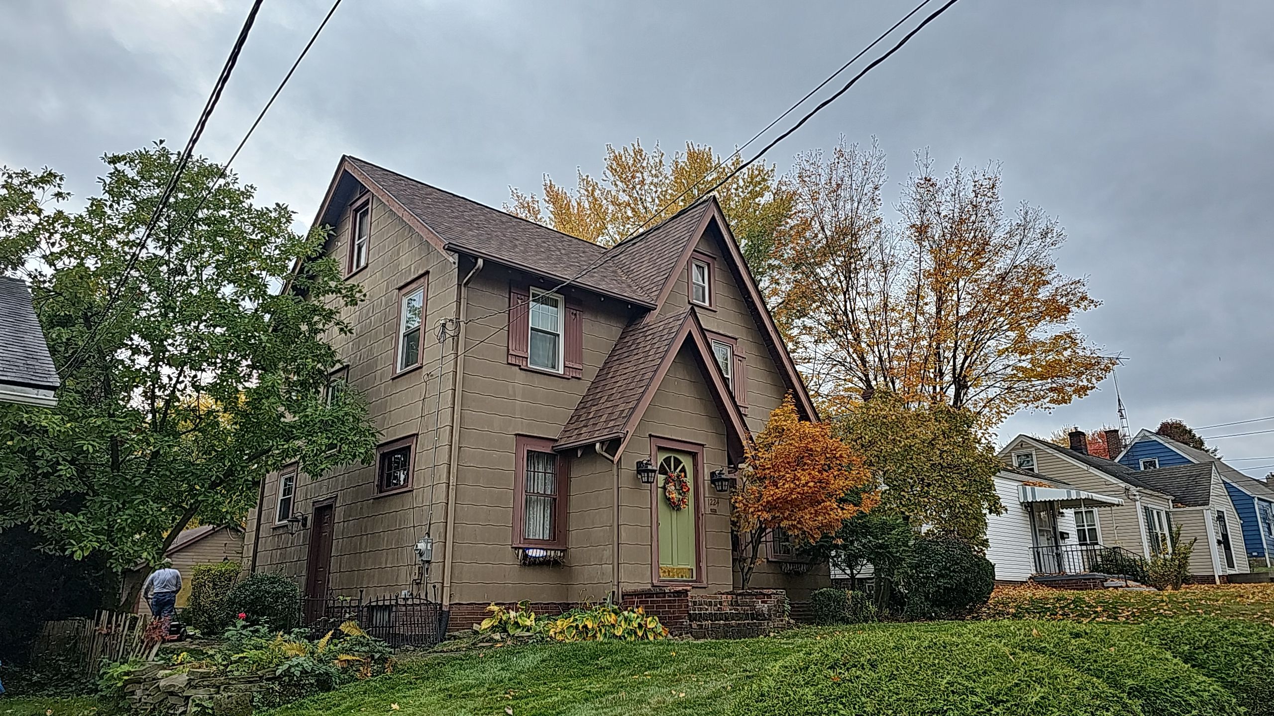 ATLAS PINNACLE COLOR: BURNT HICKORY DRIP EDGE: ROYAL BROWN by Eagle Eye Roofing
