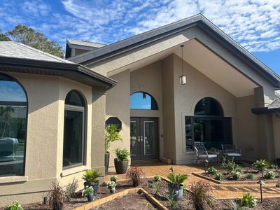 Black Seamless Gutters in Sarasota FL