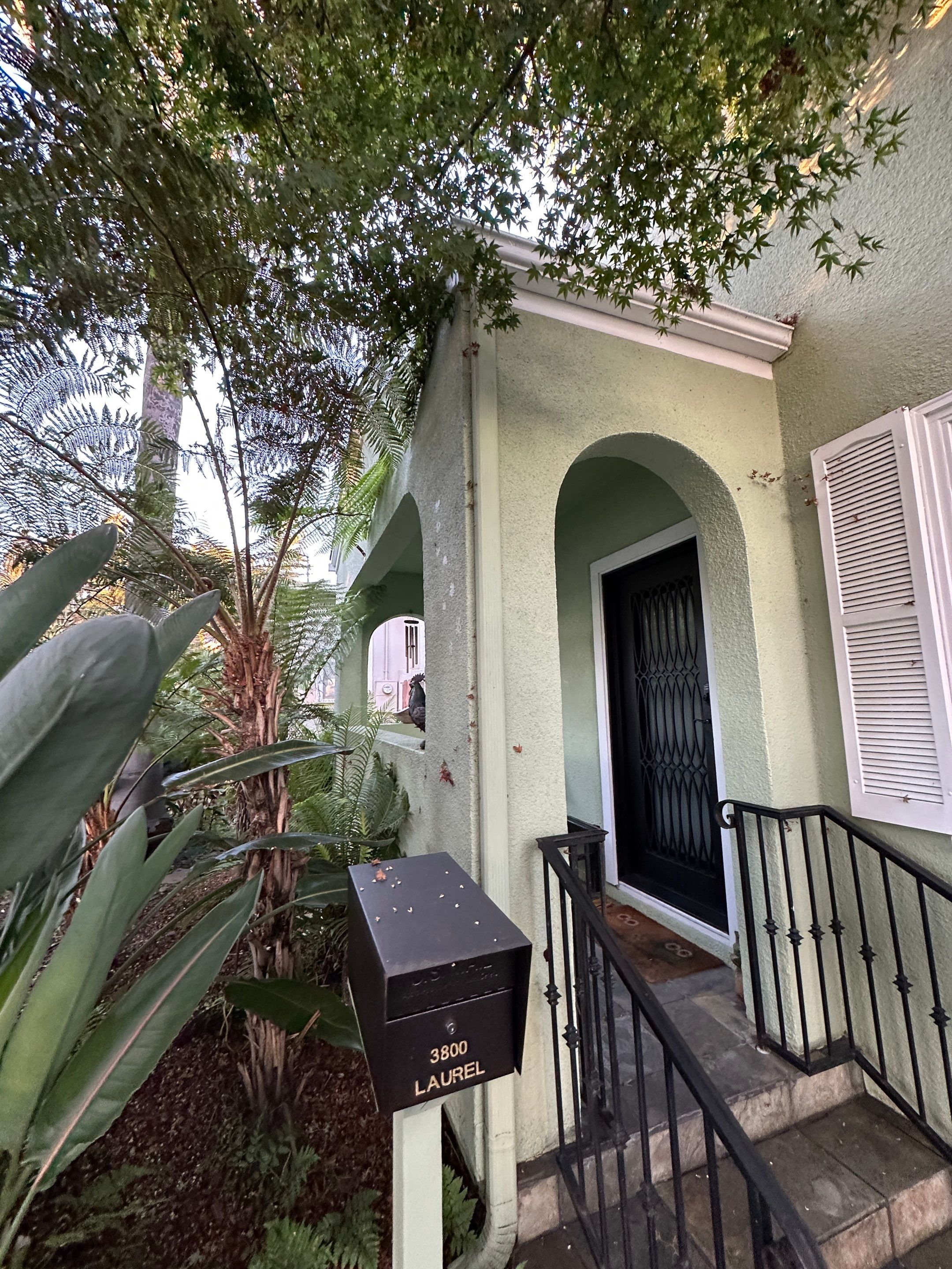 Exterior Painting using Sherwin-Williams  by Herrera’s Bay Area Painting inc.