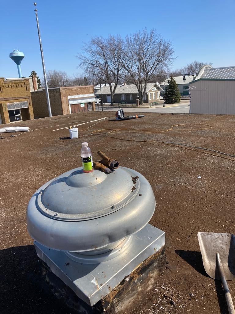 Fairfax MN Post Office  by Grell Roofing, LLC