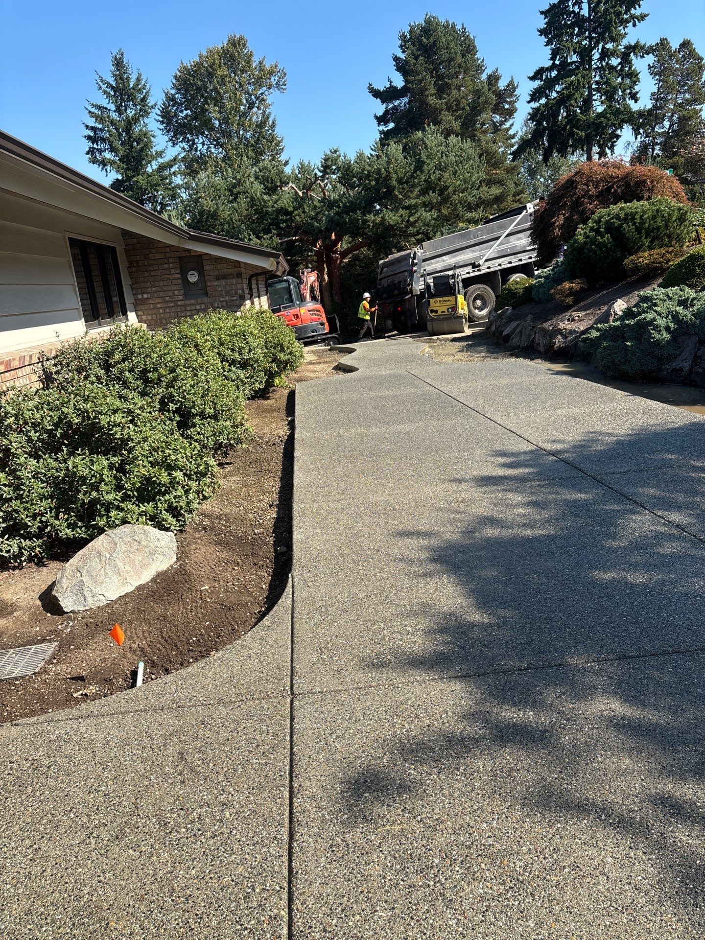 Patio Gateway & Hardscaping by Jireh Asphalt & Concrete Inc 