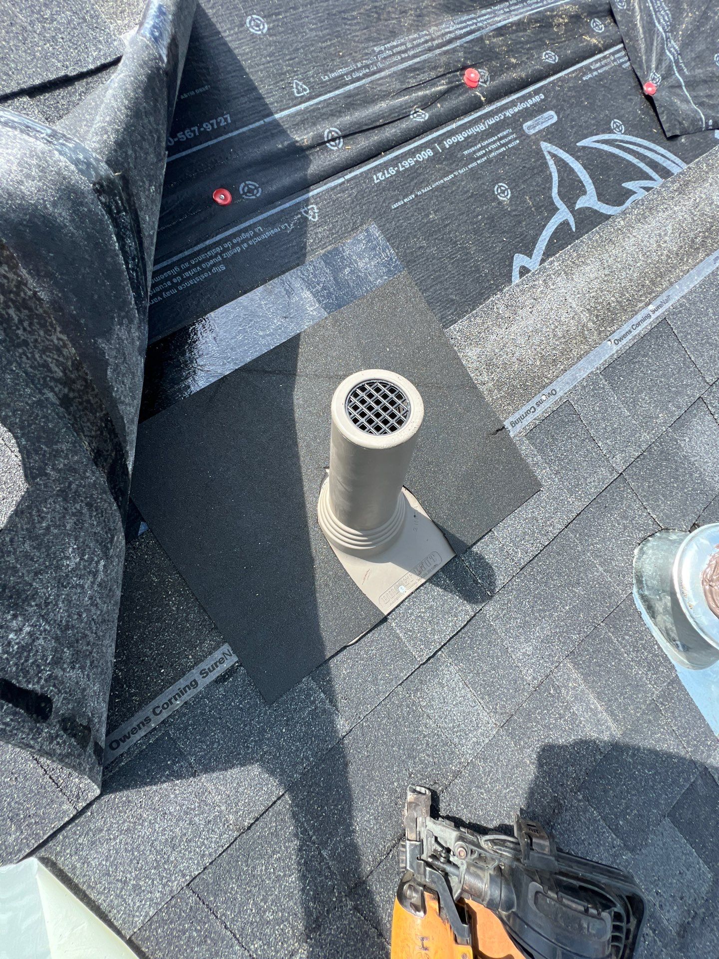 Residential Roofing Installation using Owen's Corning Duration (Lifetime) Shingles by Roof Repair Company