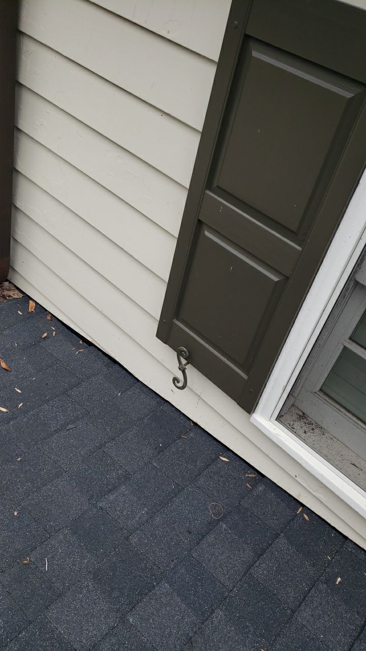 McLean: Certainteed Landmark Pro Designer Shingles in Max Def Charcoal Black by RM Banning, Inc.